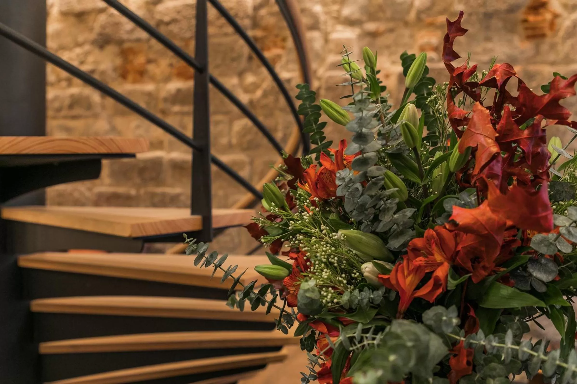 Restaurant/places to eat in Porto River Infante