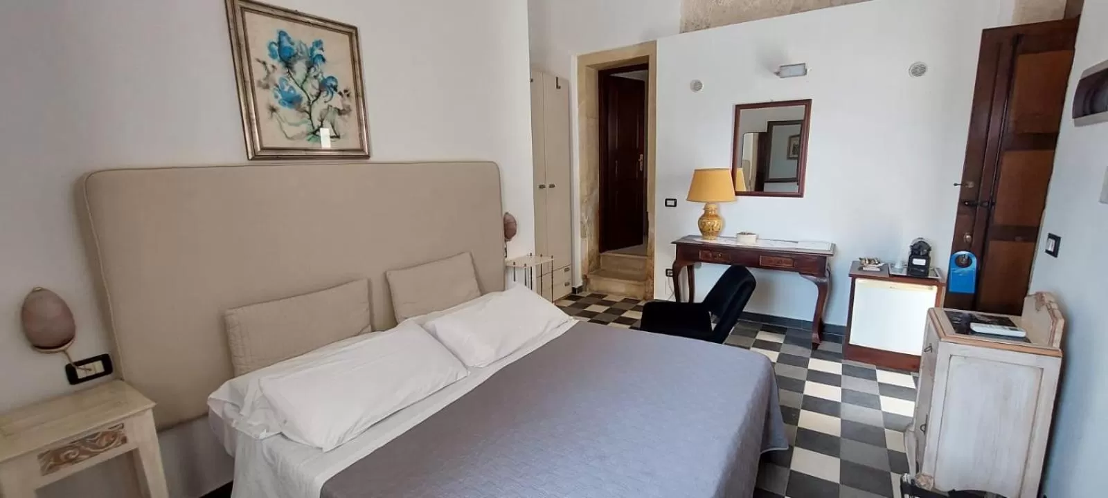 Classic Double Room in Lakkios charming suites and rooms