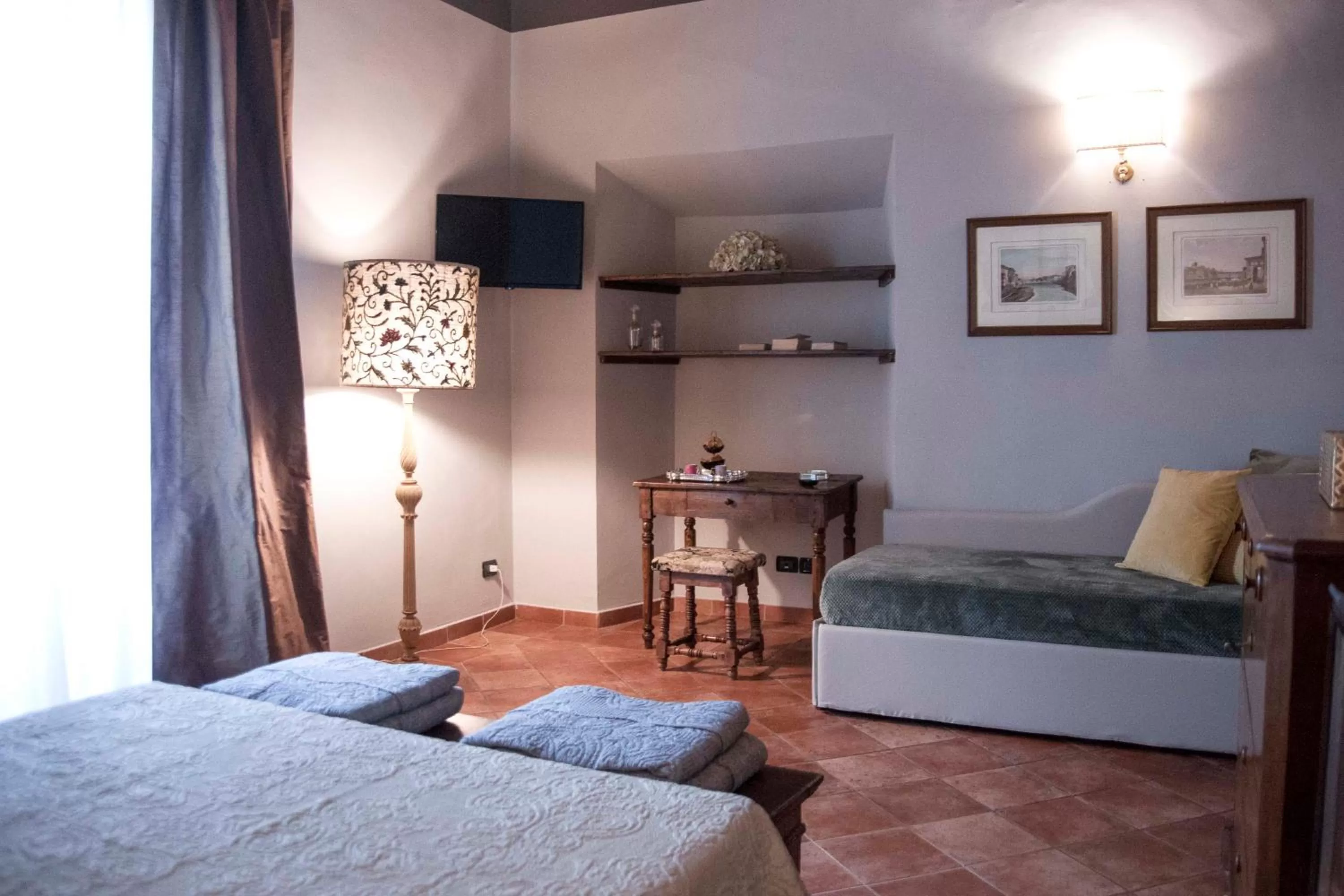 TV and multimedia, Bed in Antica Dimora De' Benci