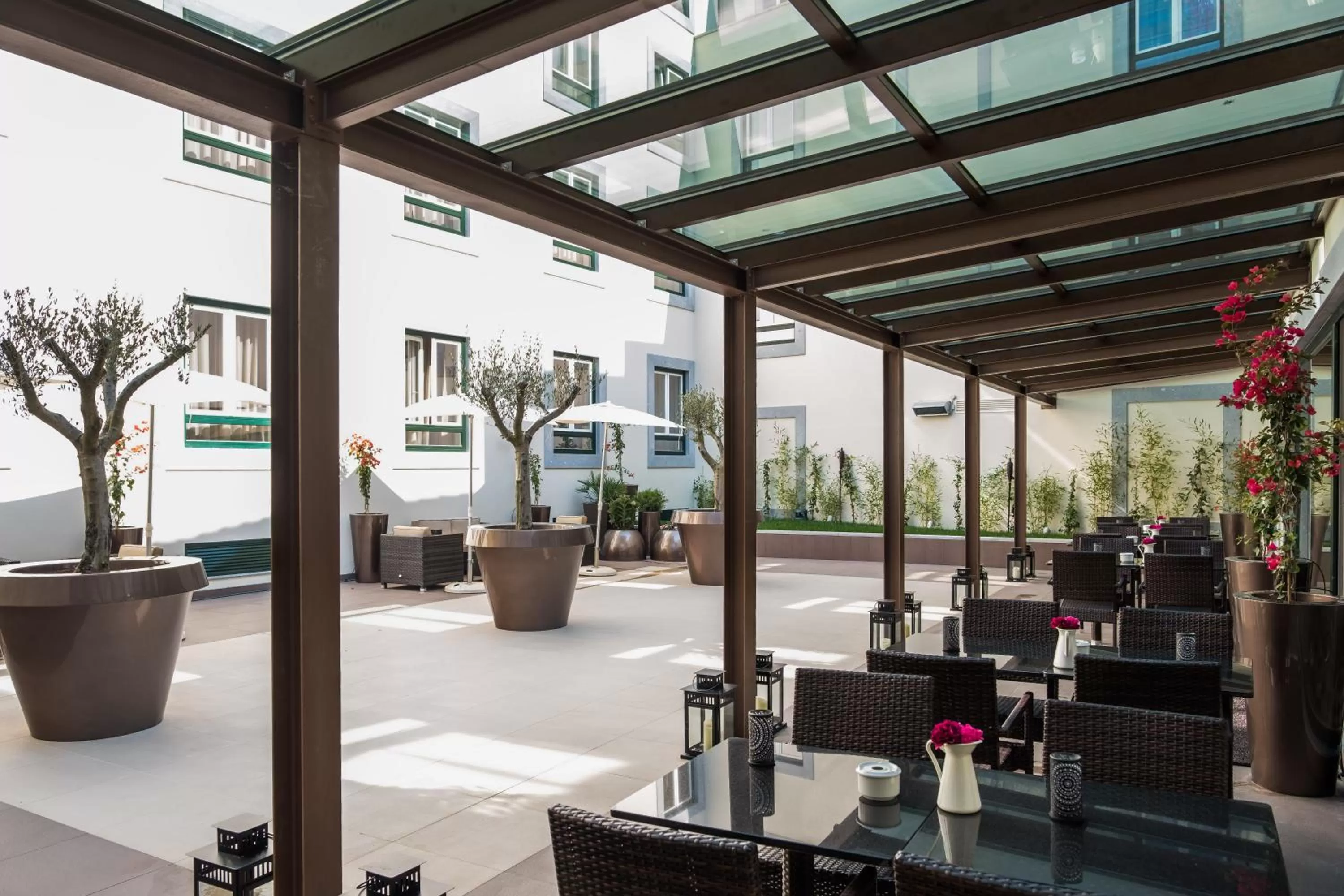 Patio in Vila Gale Porto Ribeira