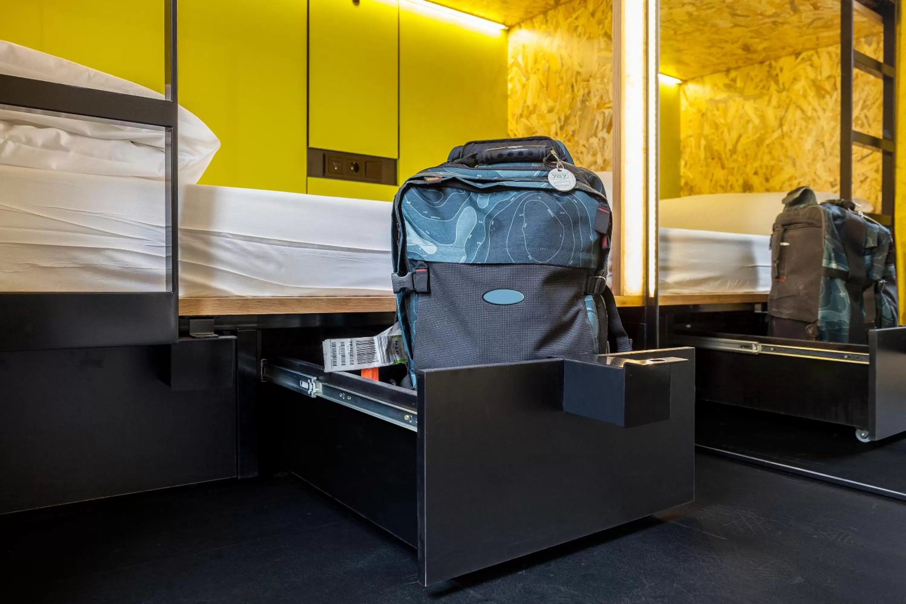 Decorative detail, Bed in Bastardo Hostel