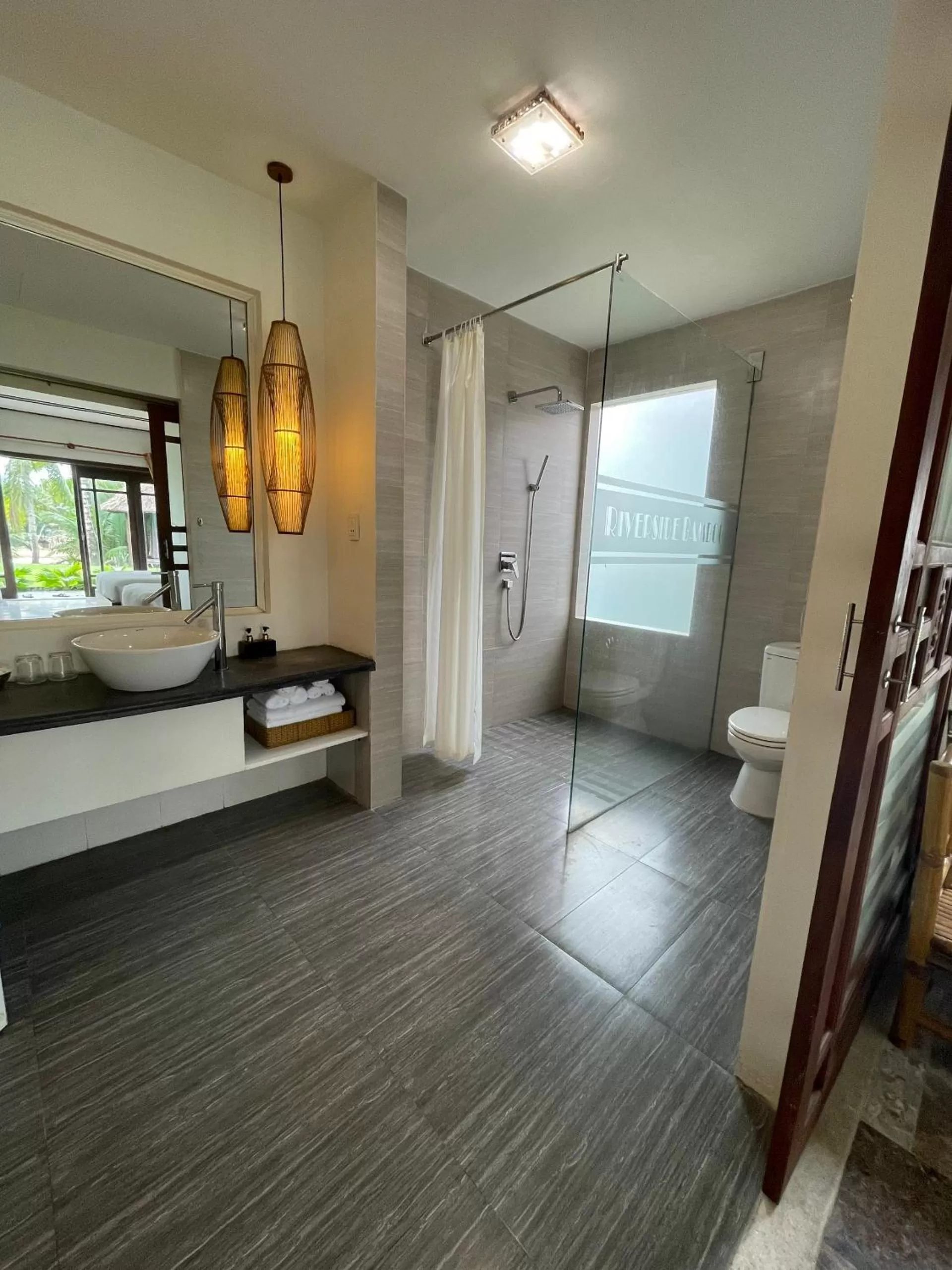 Toilet in Riverside Bamboo Resort Hoi An