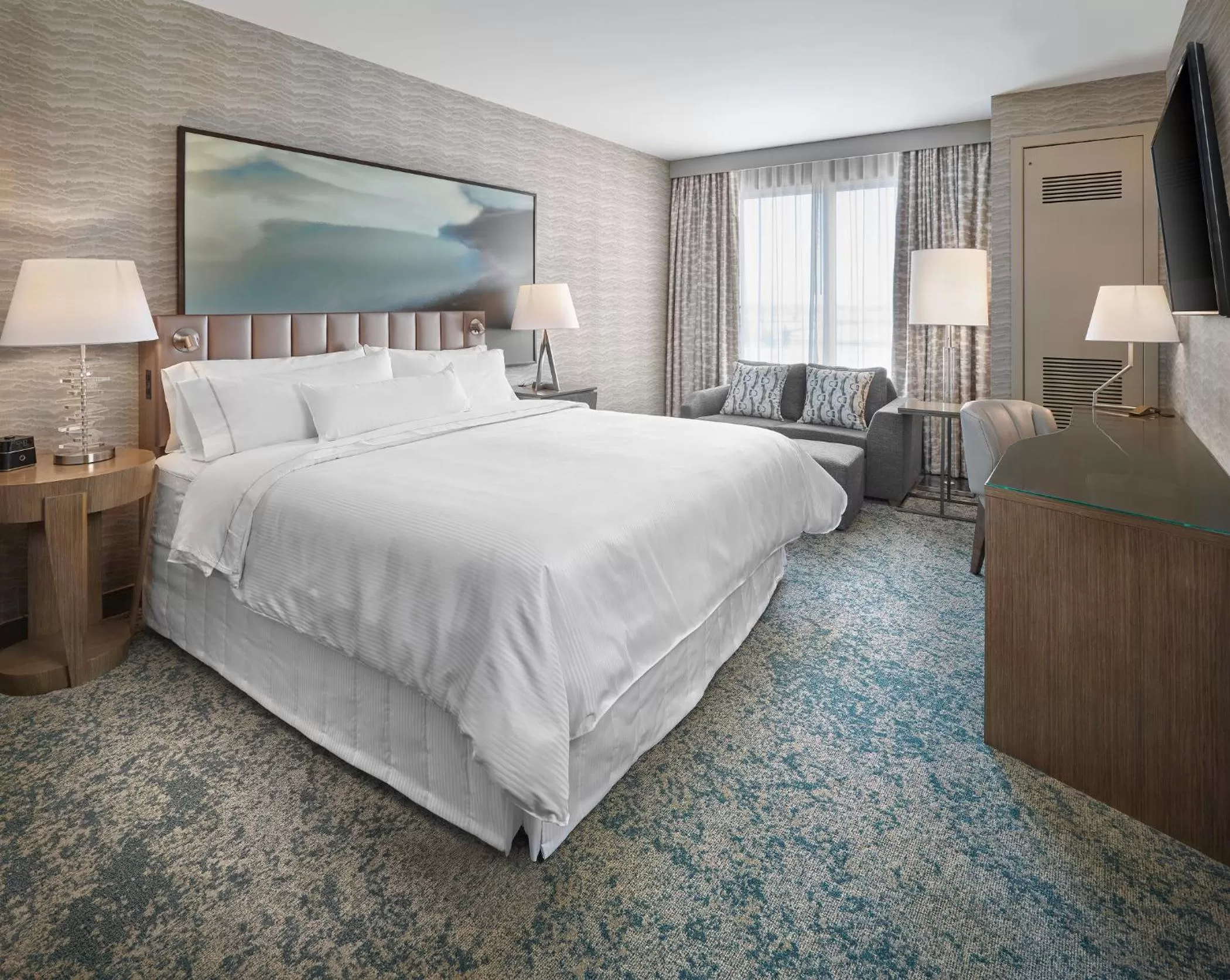 One-Bedroom King Suite in The Westin Calgary Airport