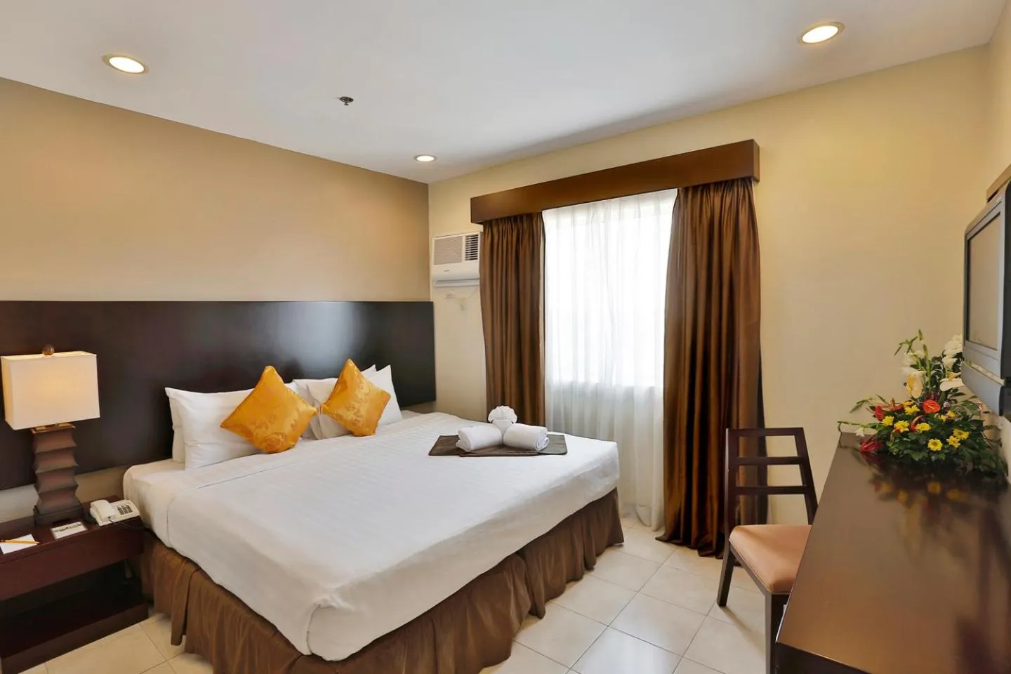Alpa City Suites Hotel