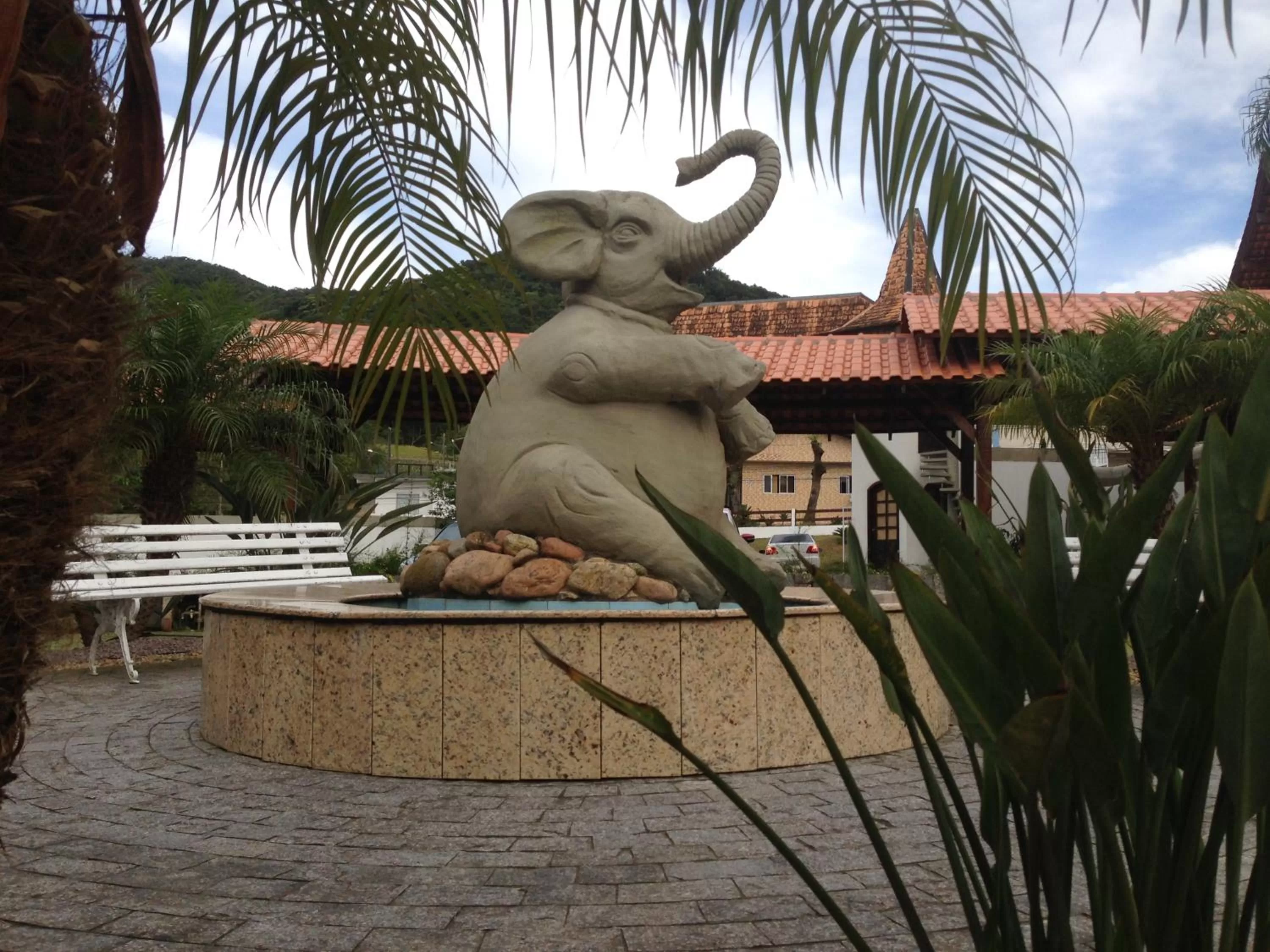 Garden in Bartholo Plaza Hotel