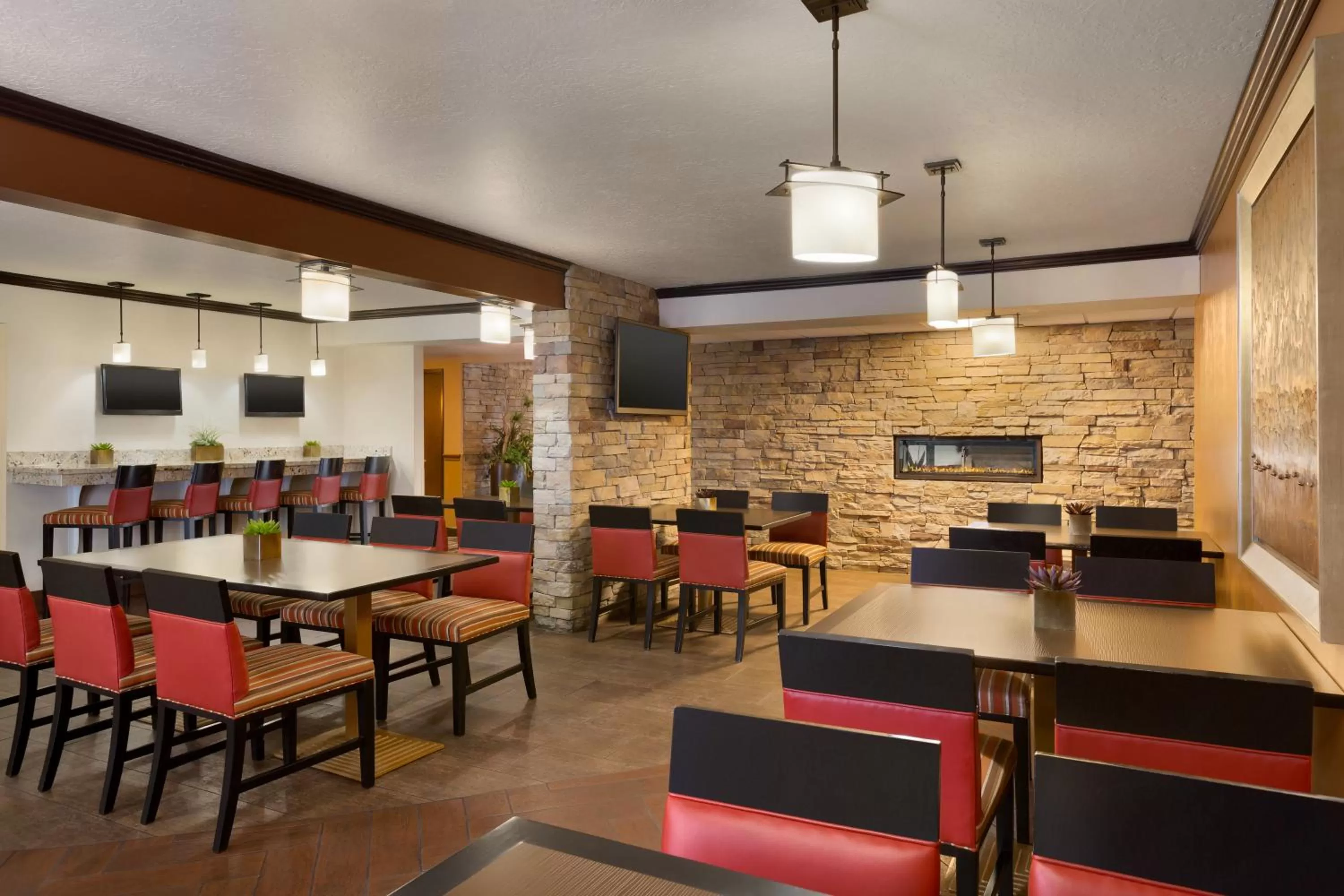 Restaurant/places to eat in Park Inn by Radisson, Salt Lake City-Midvale