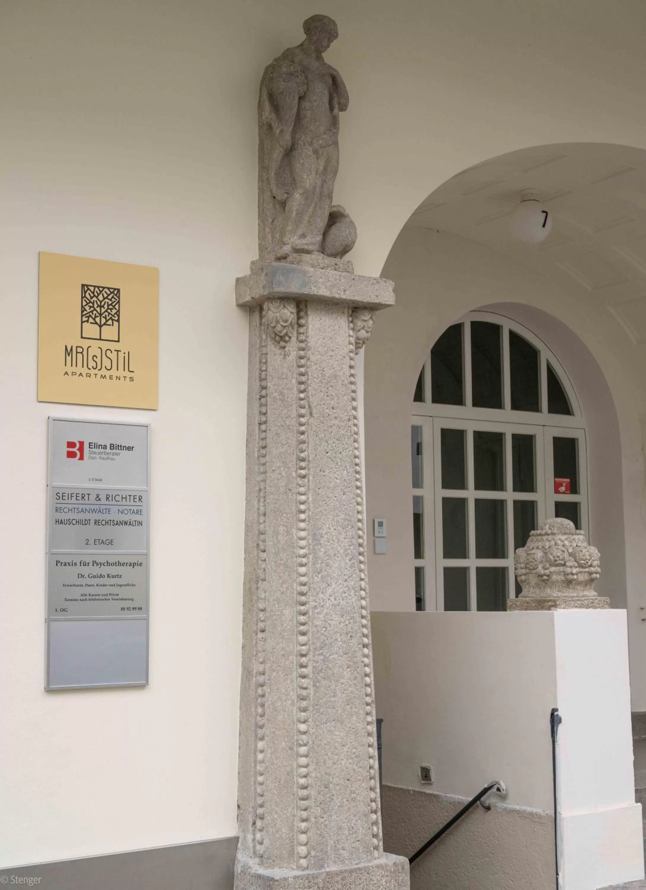 Property building in Mr(s)STiL Design Apartments