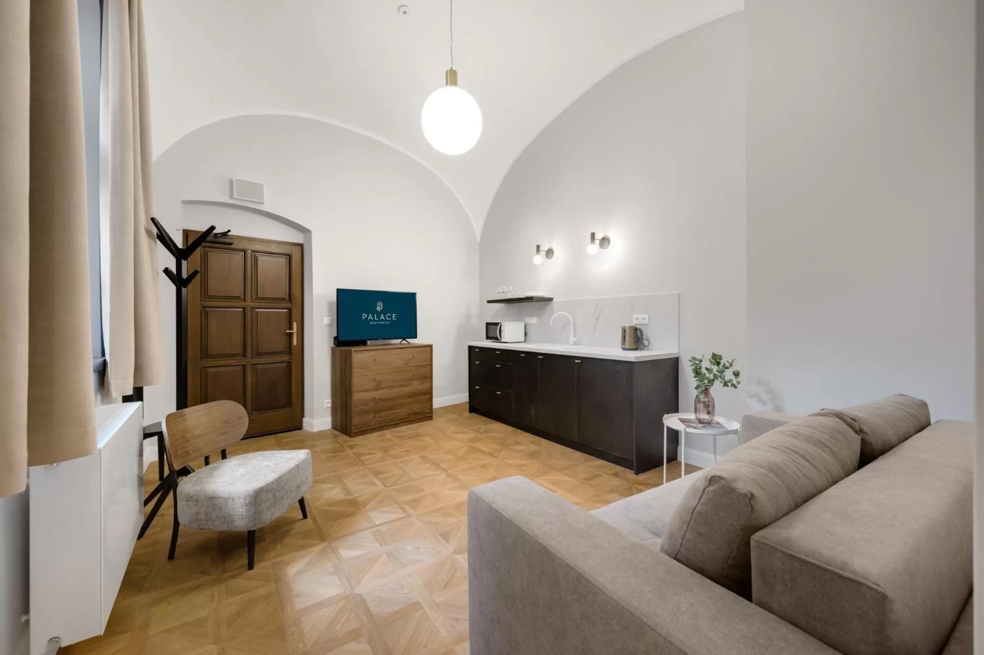 TV and multimedia in Palace Apartments