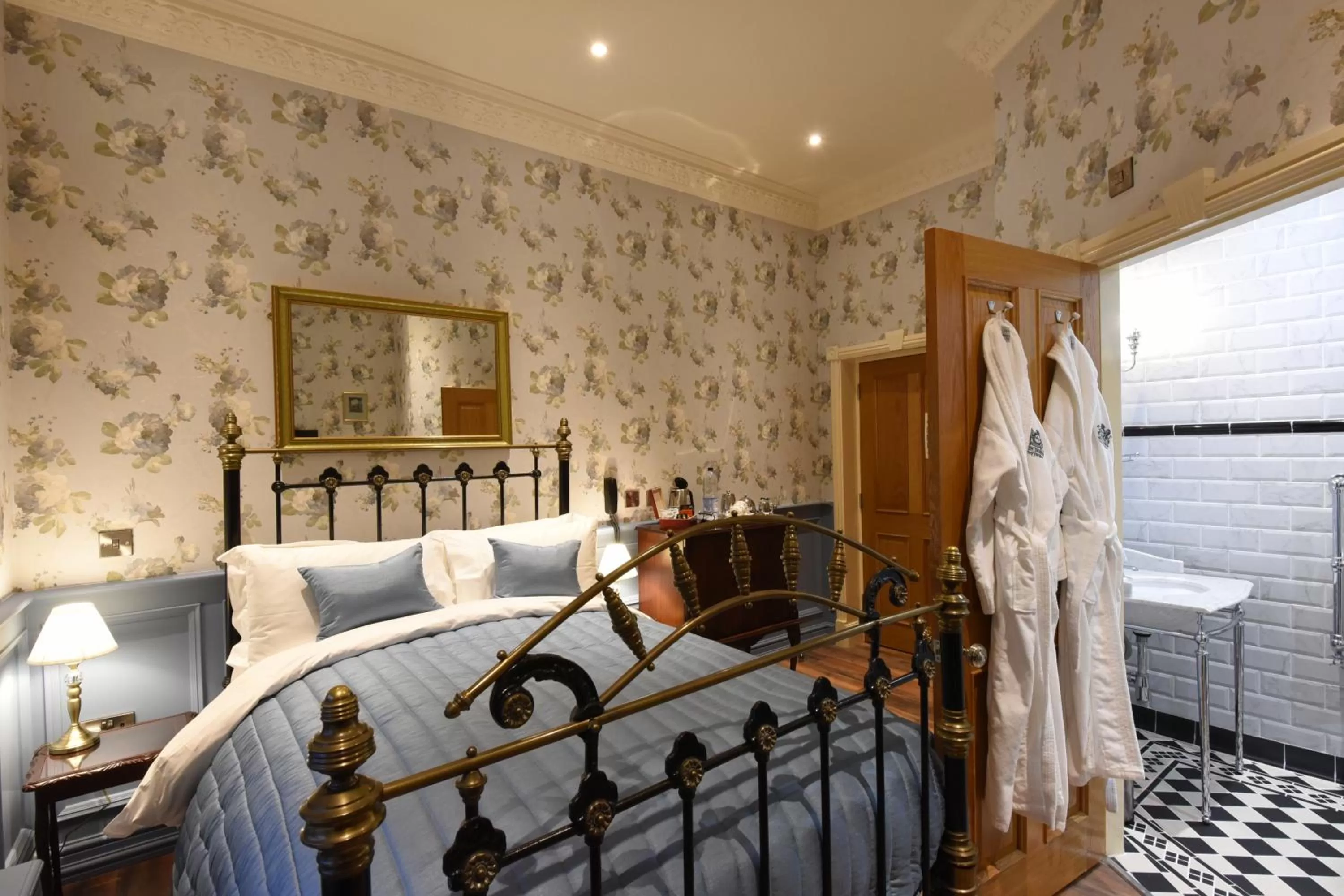 Bed in The Aston Tavern