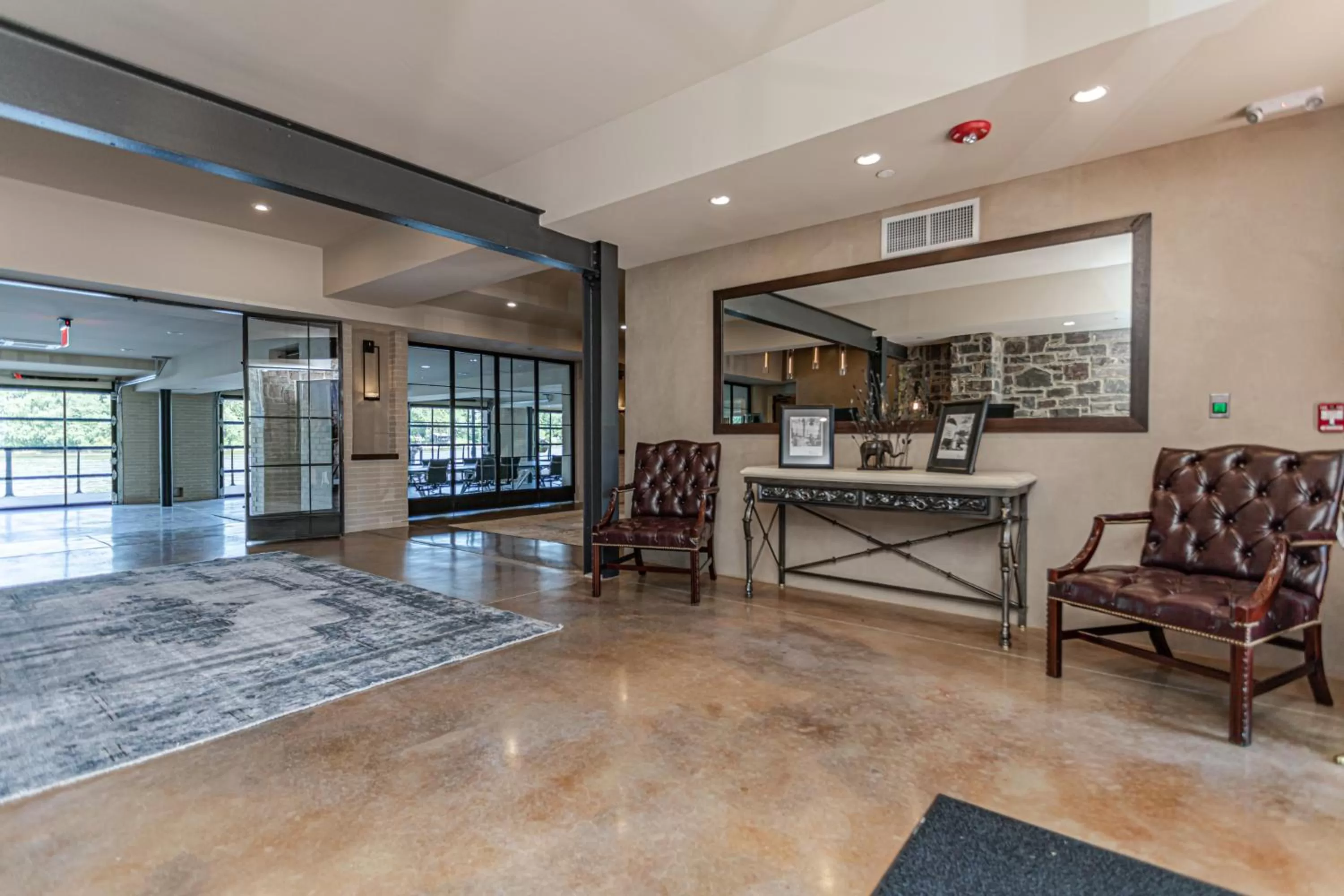 Lobby or reception in Ghost Light Inn