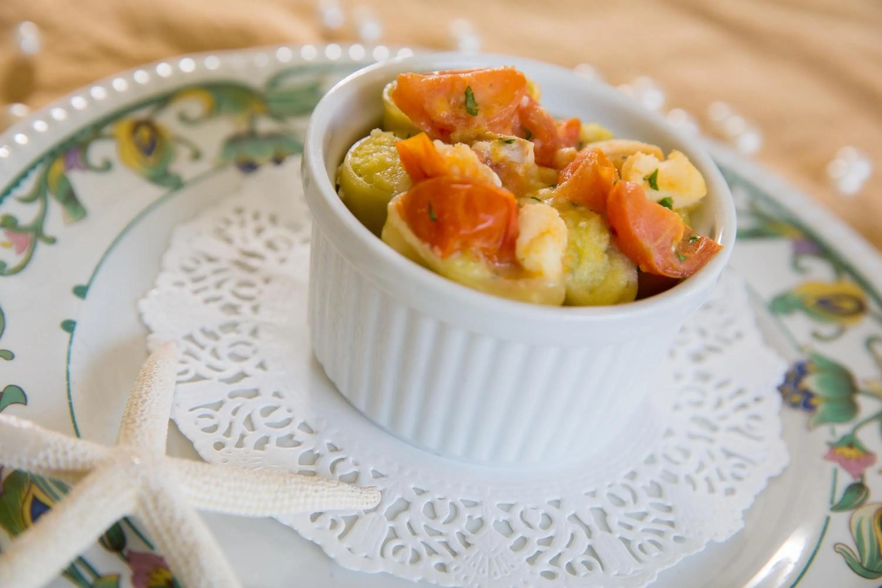 Restaurant/places to eat in Hotel Ares