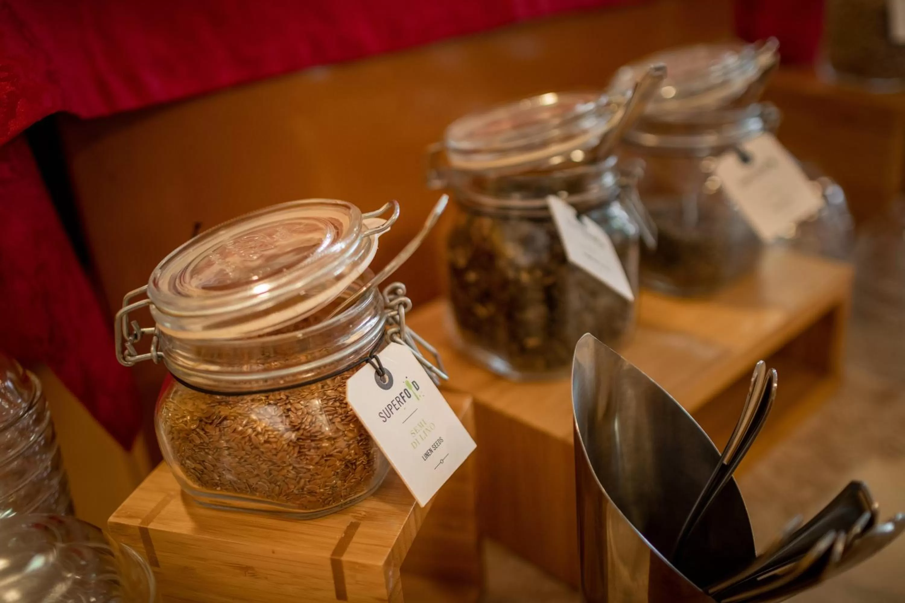 Food and drinks in Hotel Elena