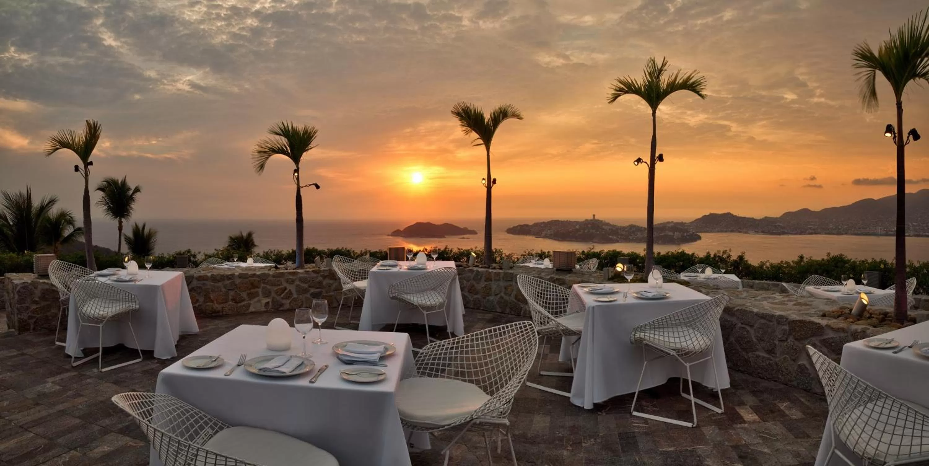 Restaurant/places to eat in Las Brisas Acapulco
