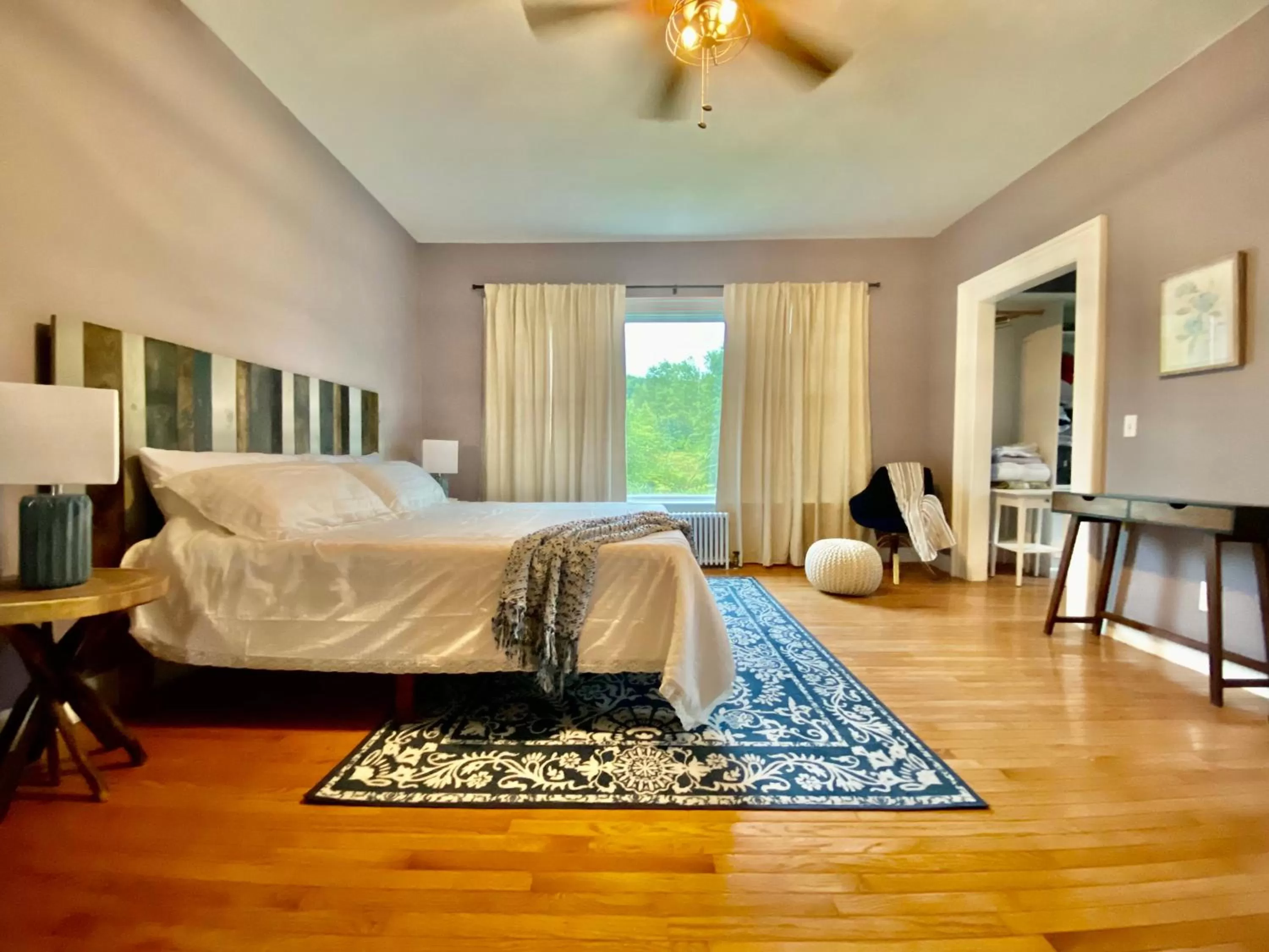 Bedroom, Bed in Bloom Farm Guesthouse