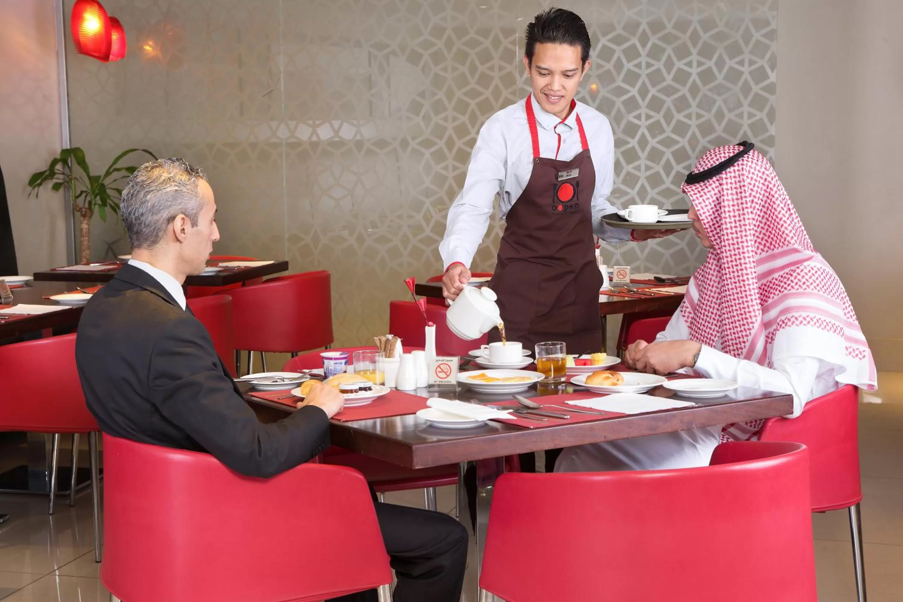 Restaurant/places to eat in Ibis Riyadh Olaya Street