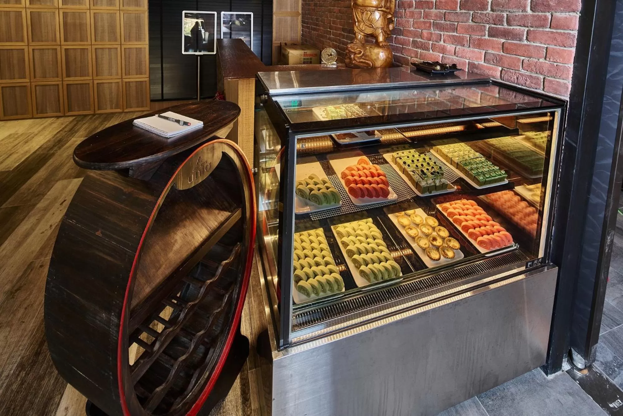 Food and drinks in Harbour 10 Hotel