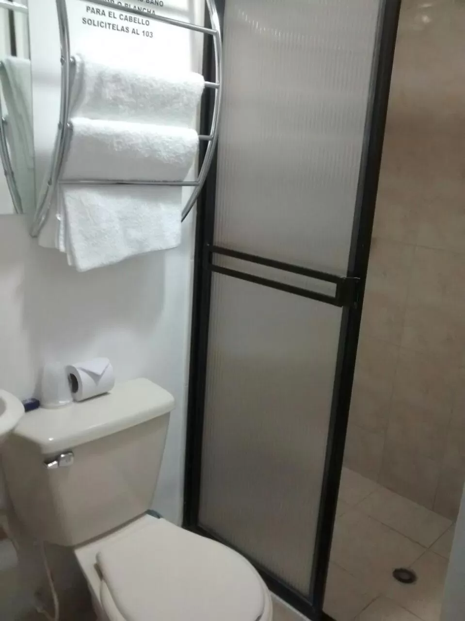 Bathroom in Hotel Jardin De Tequendama