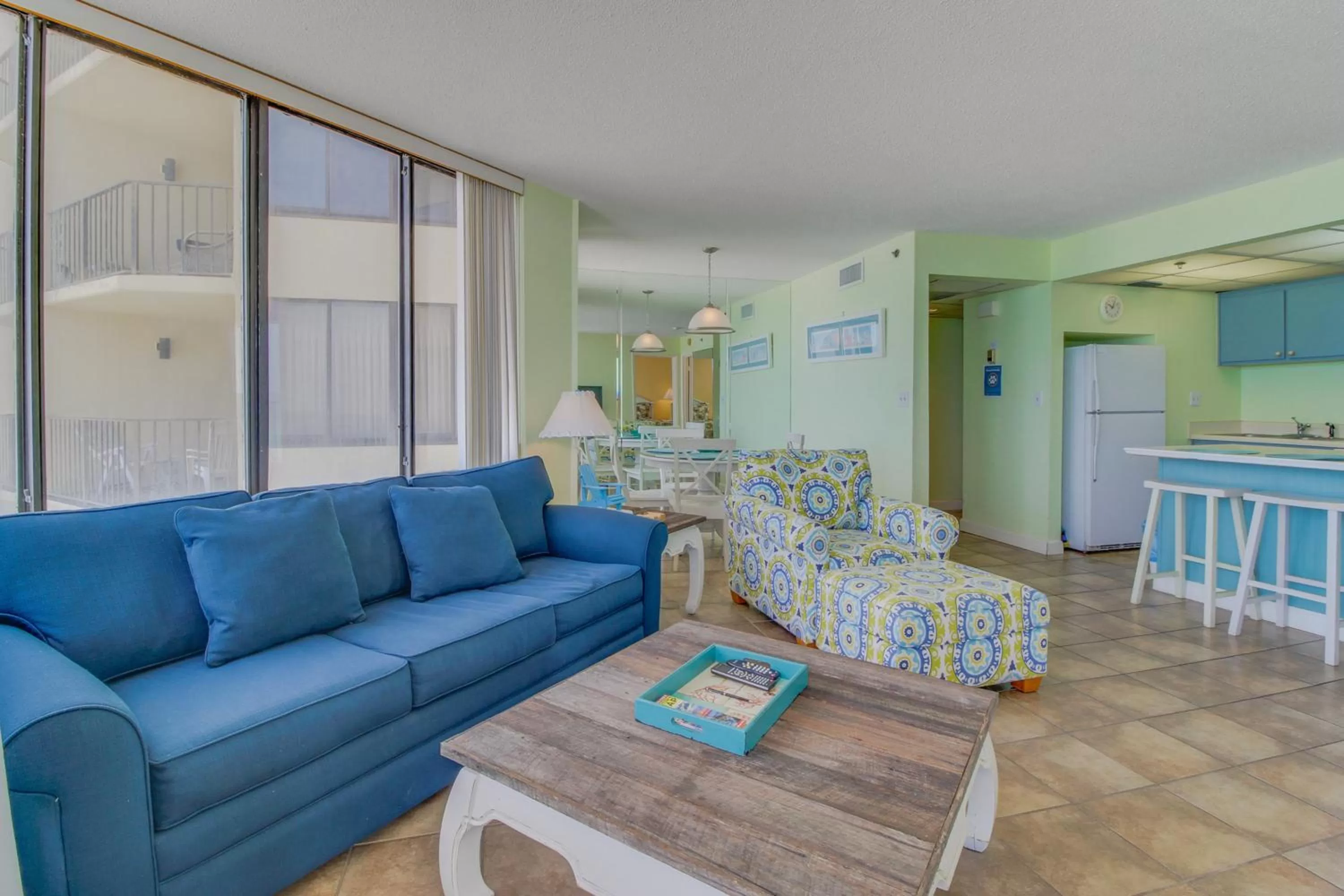 Seating Area in Sunbird #705W