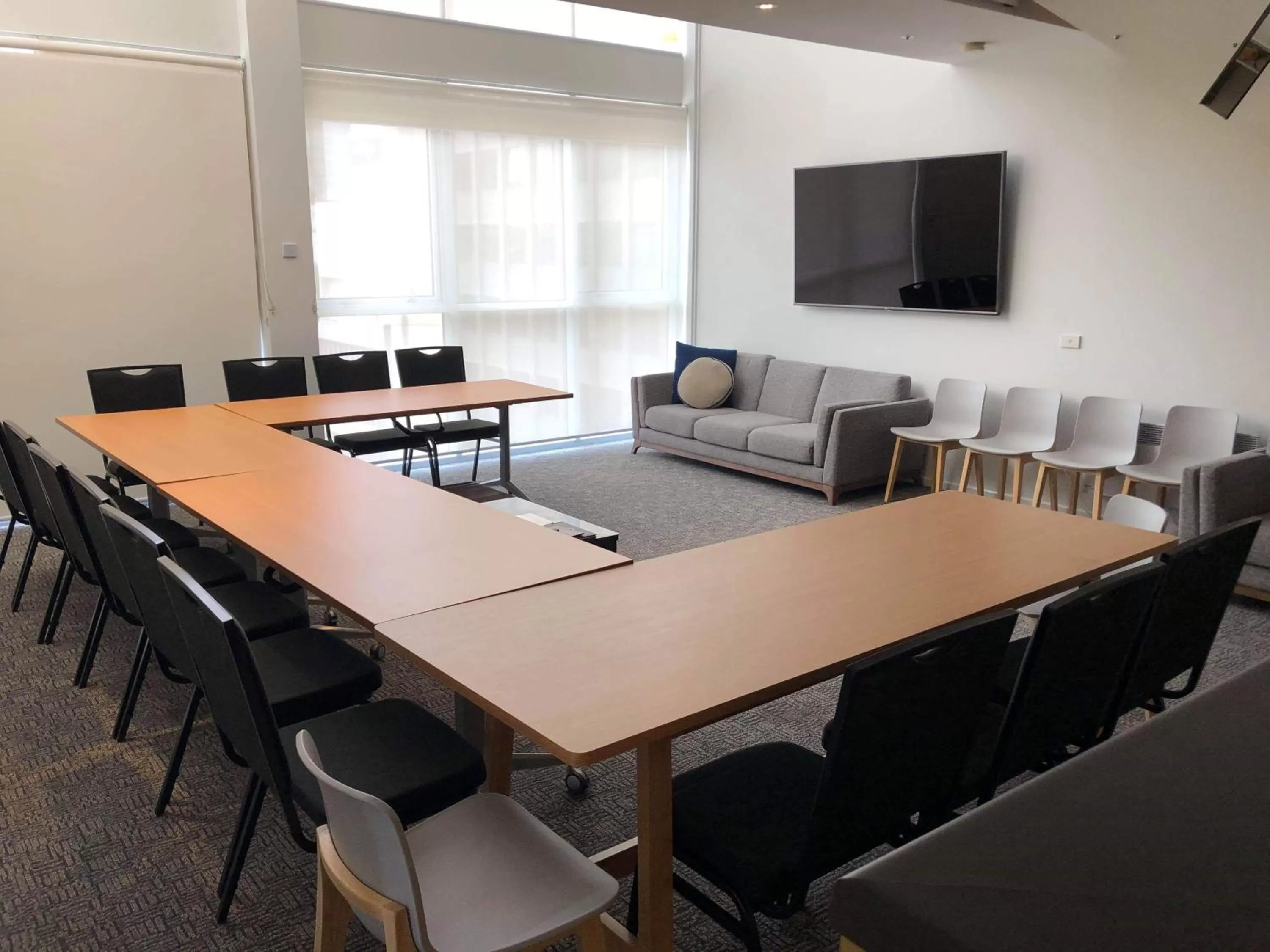 Meeting/conference room in Quest on William