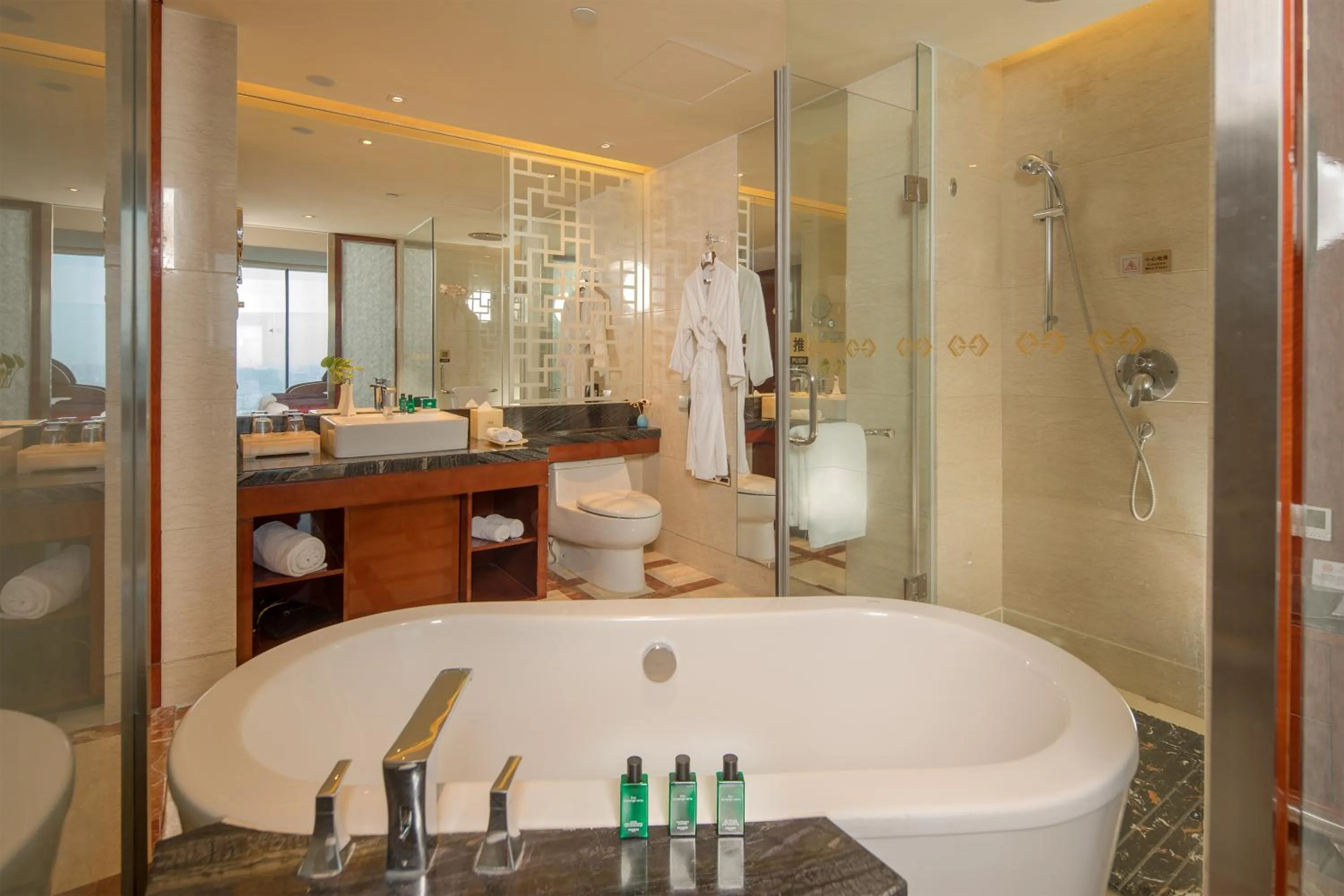 Bathroom in Felton Grand Hotel Chengdu