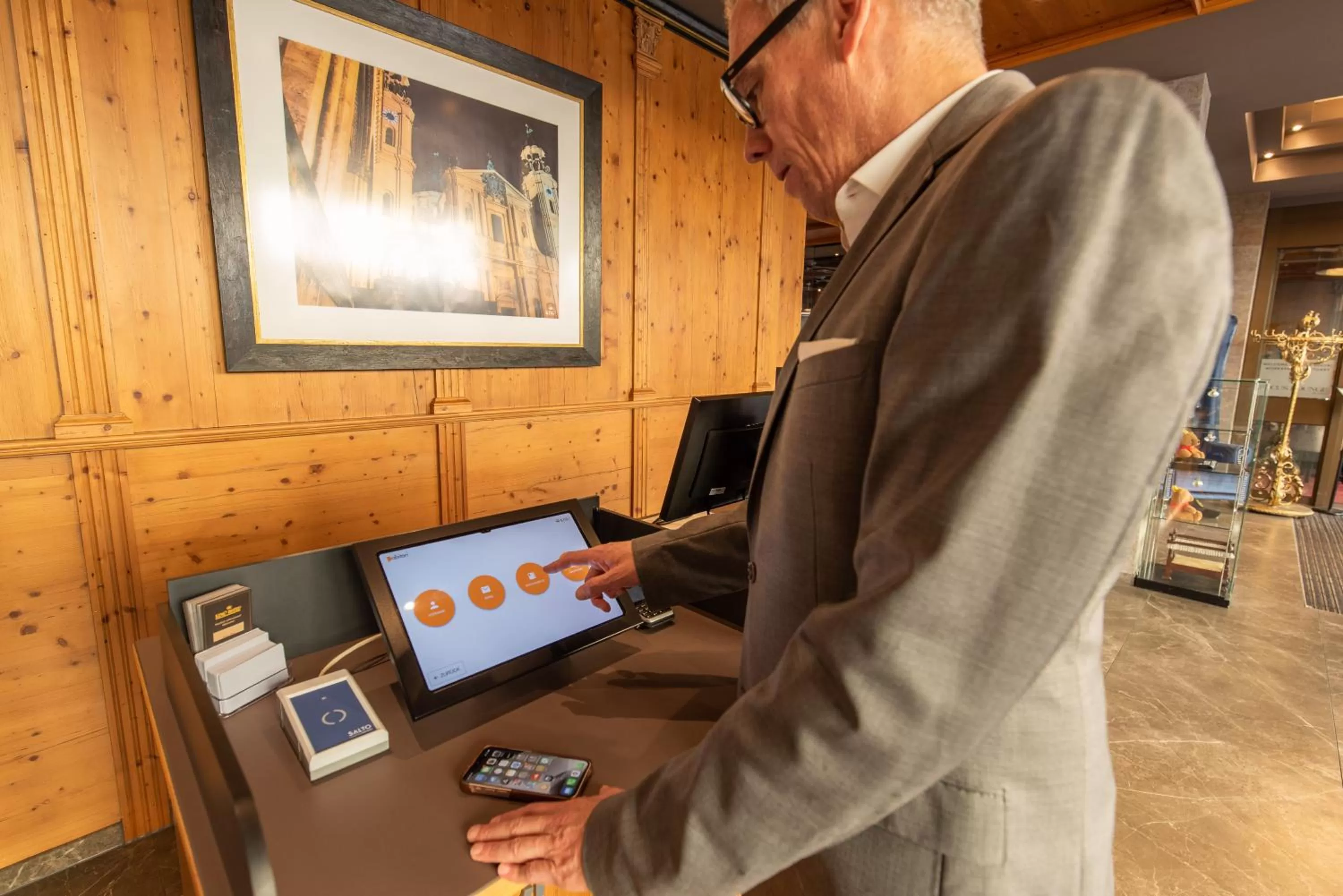 group of guests in KING's Hotel First