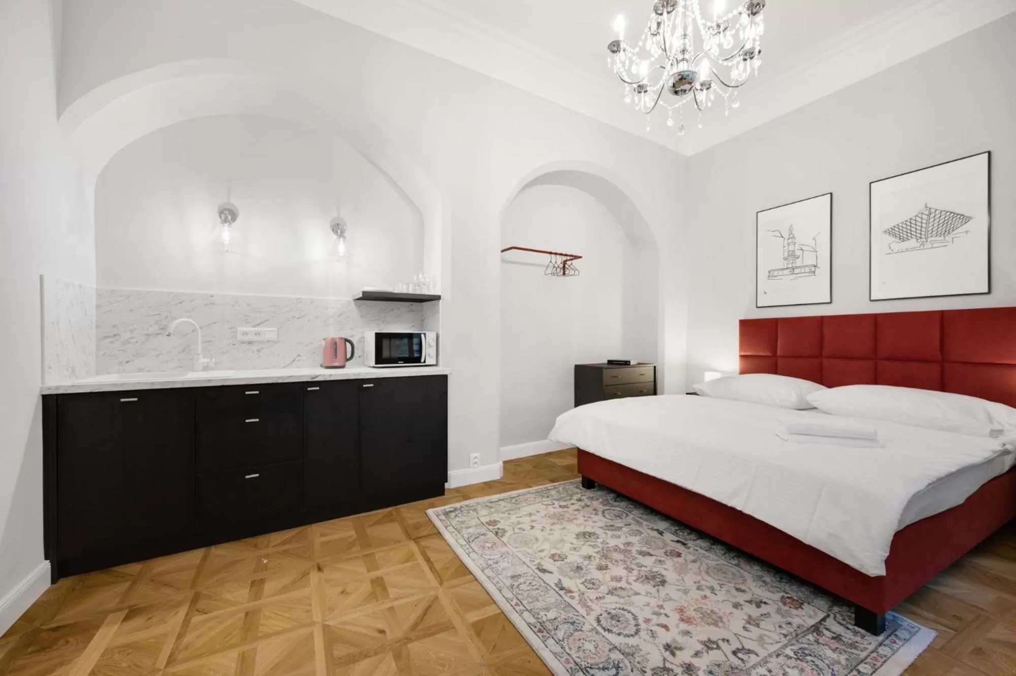 Kitchen or kitchenette, Bed in Palace Apartments