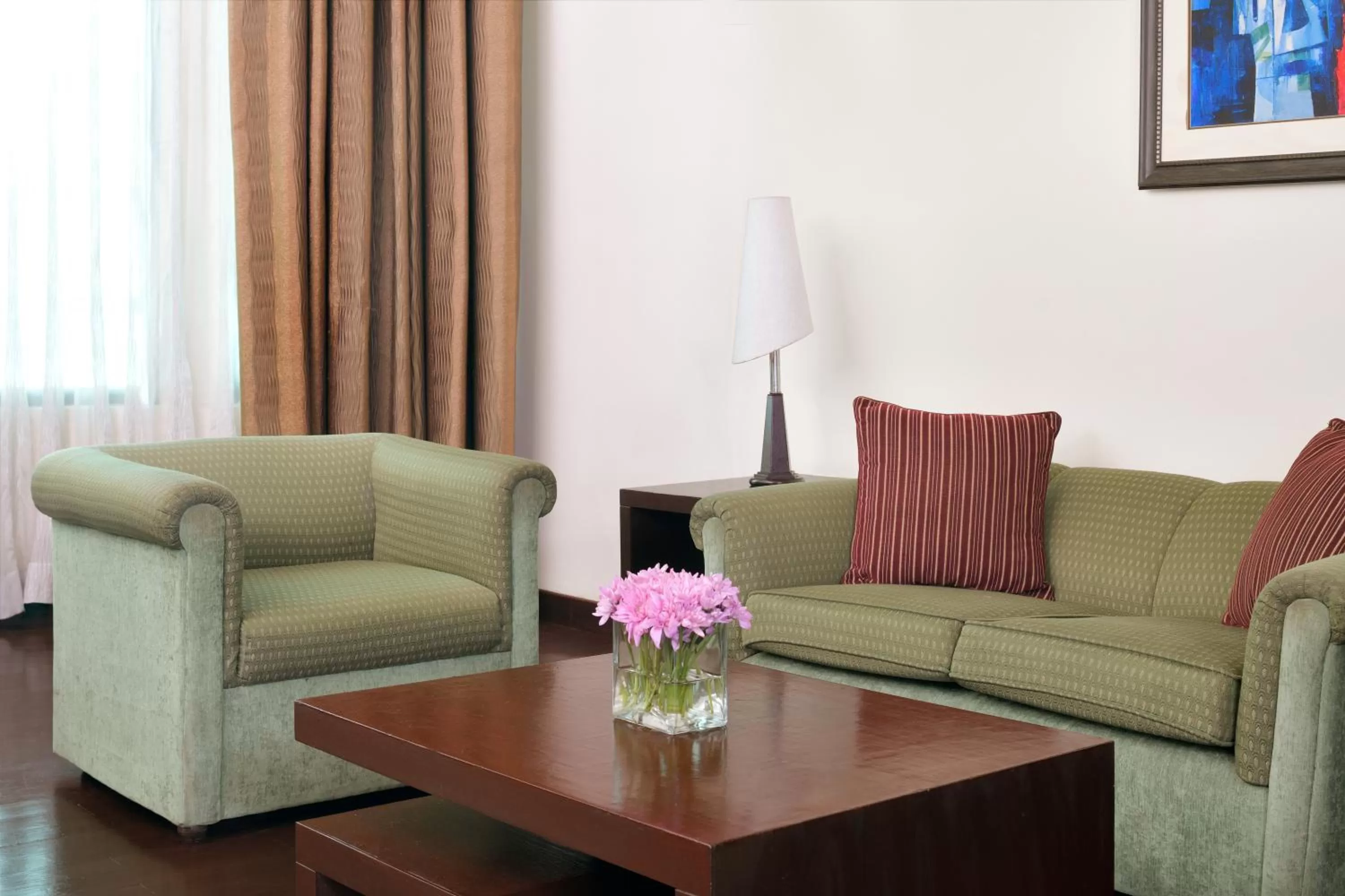 Seating area in Mövenpick Hotel Karachi