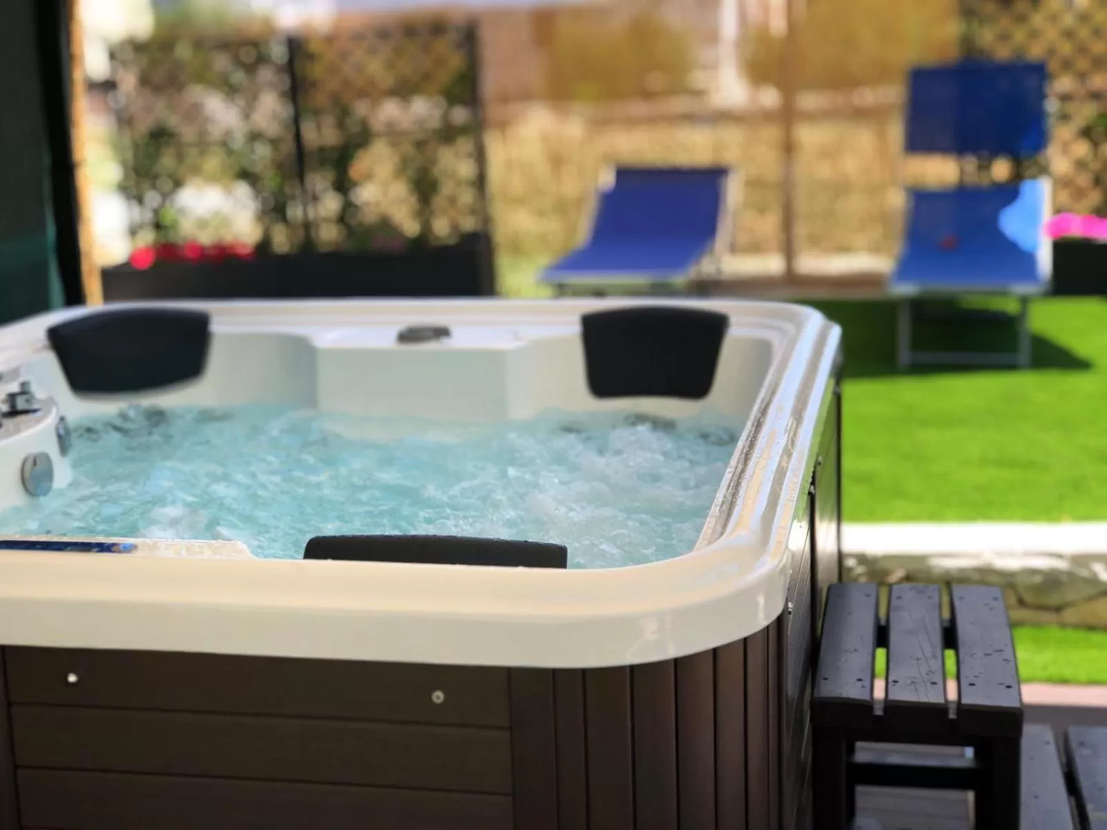 Hot Tub in Trulli Donna Isabella