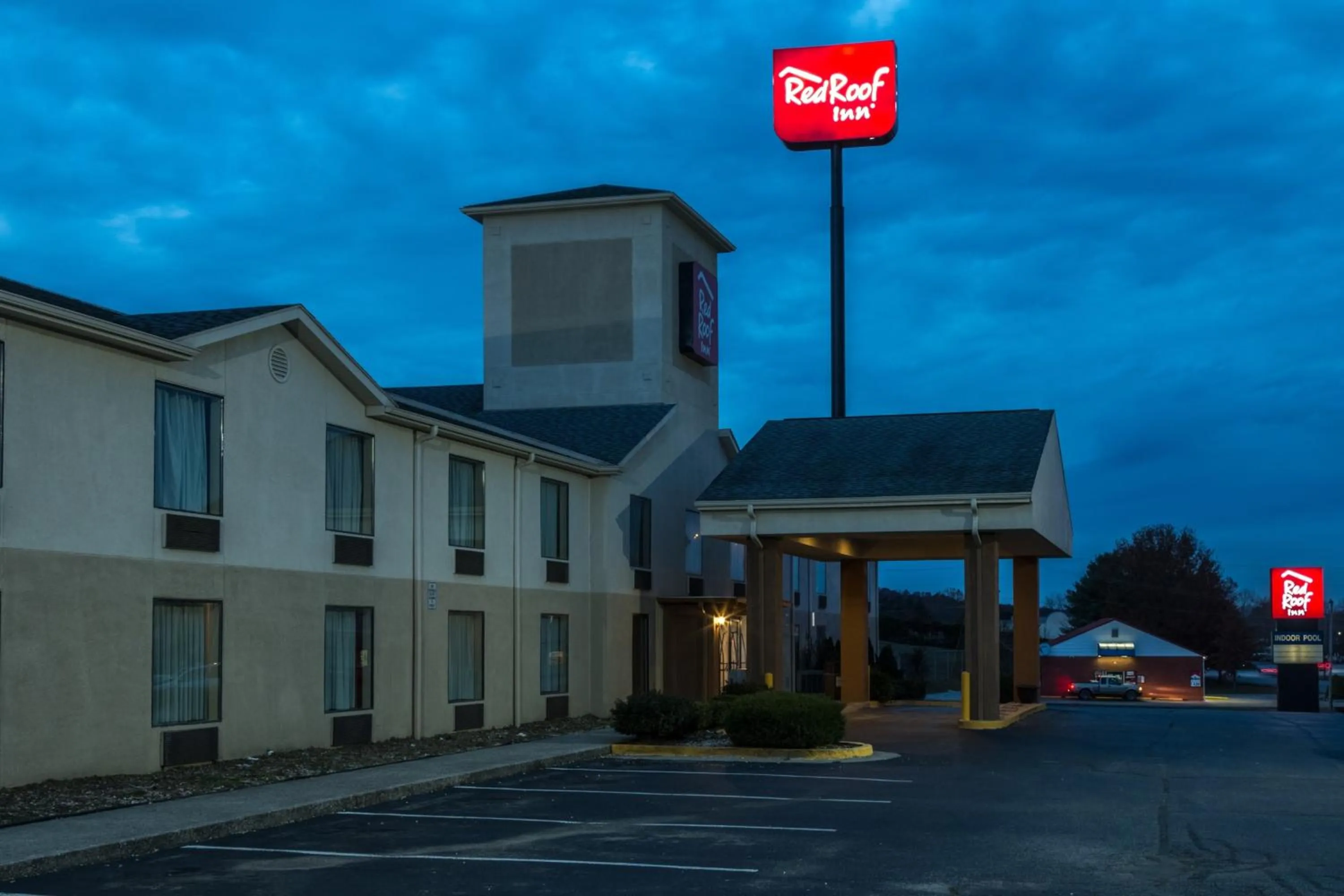 Property building in Red Roof Inn Morehead