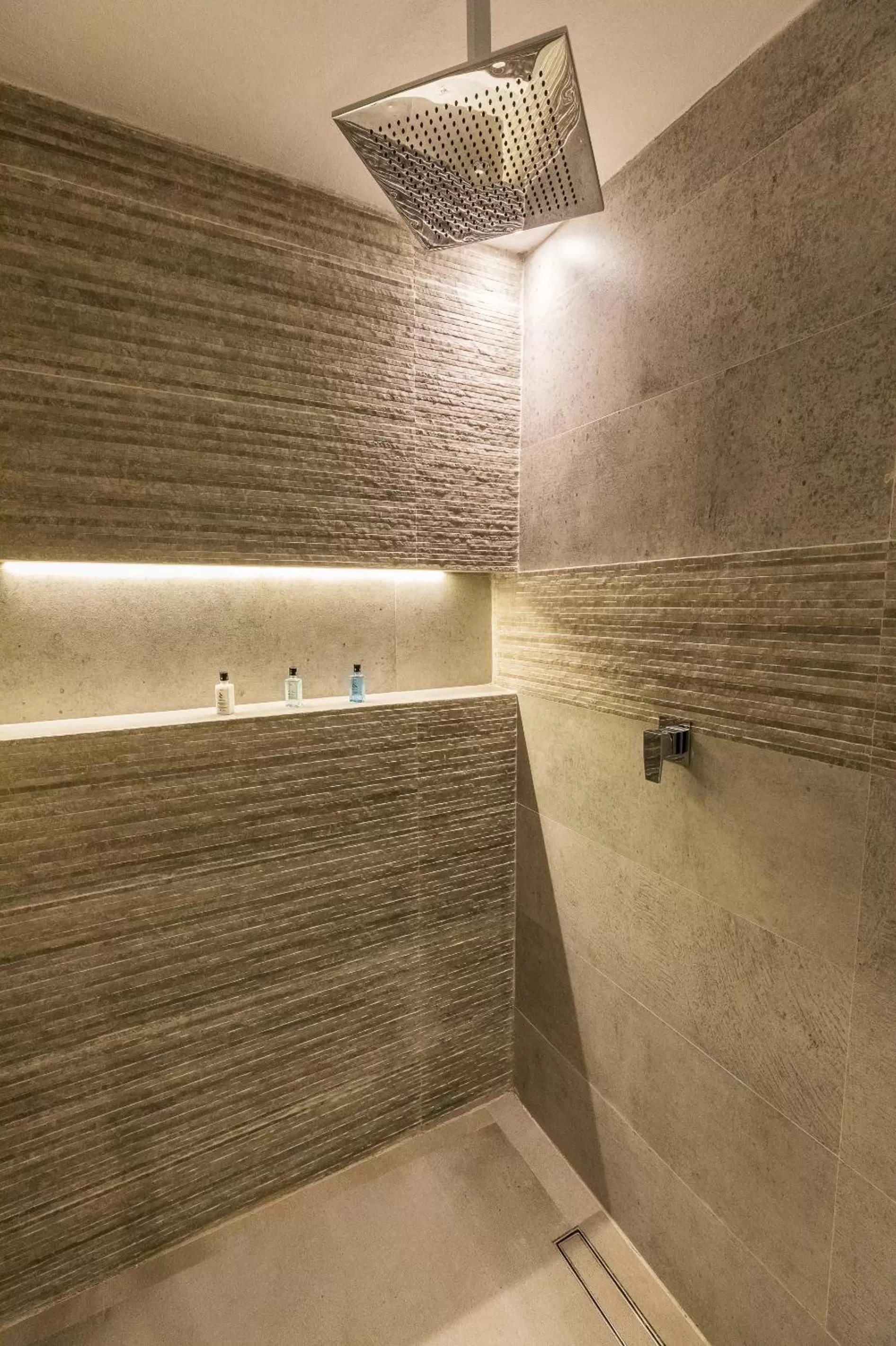 Shower in Casa Naila Hotel Boutique