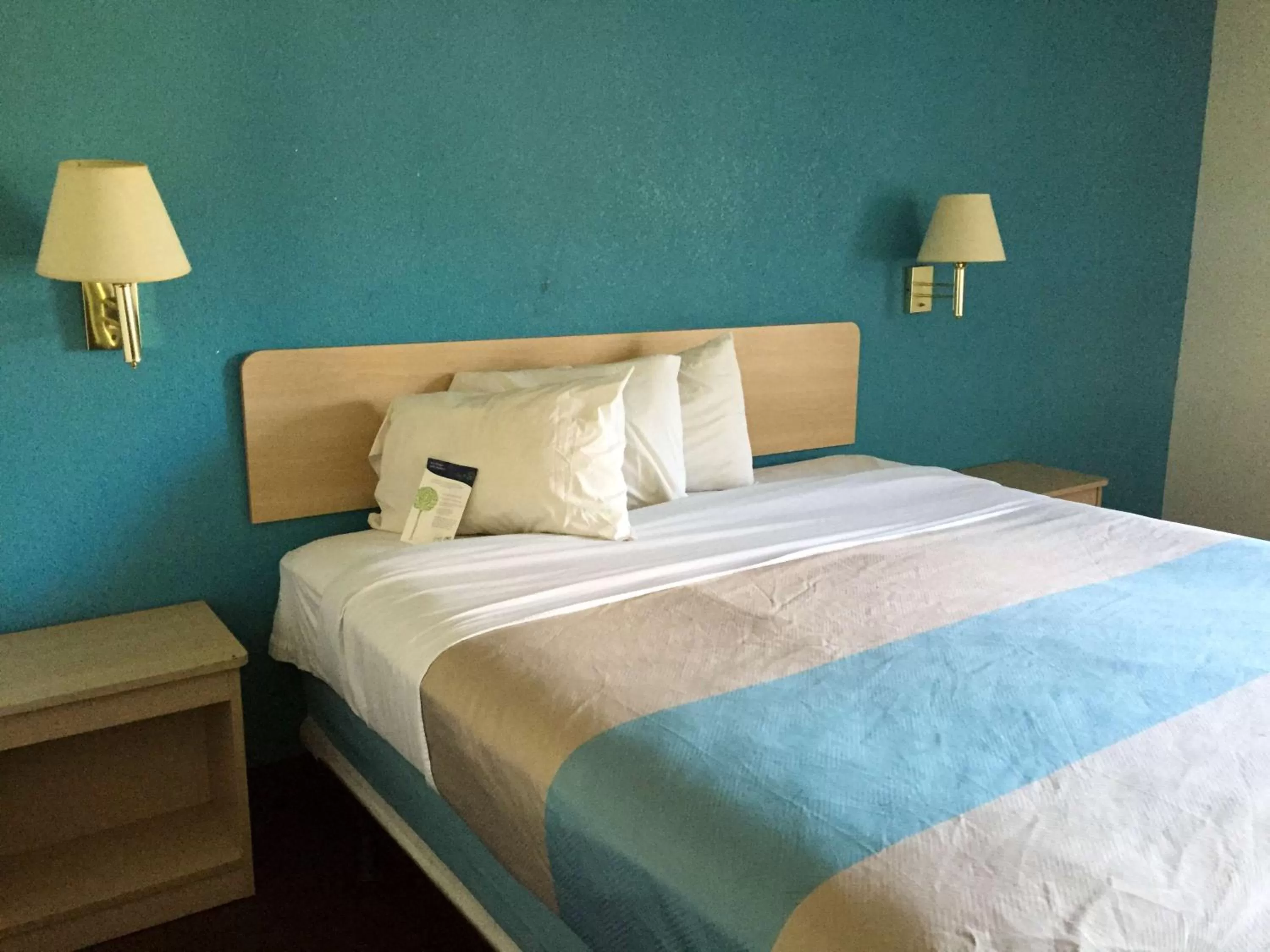 Bedroom, Bed in Motel 6-Norcross, GA