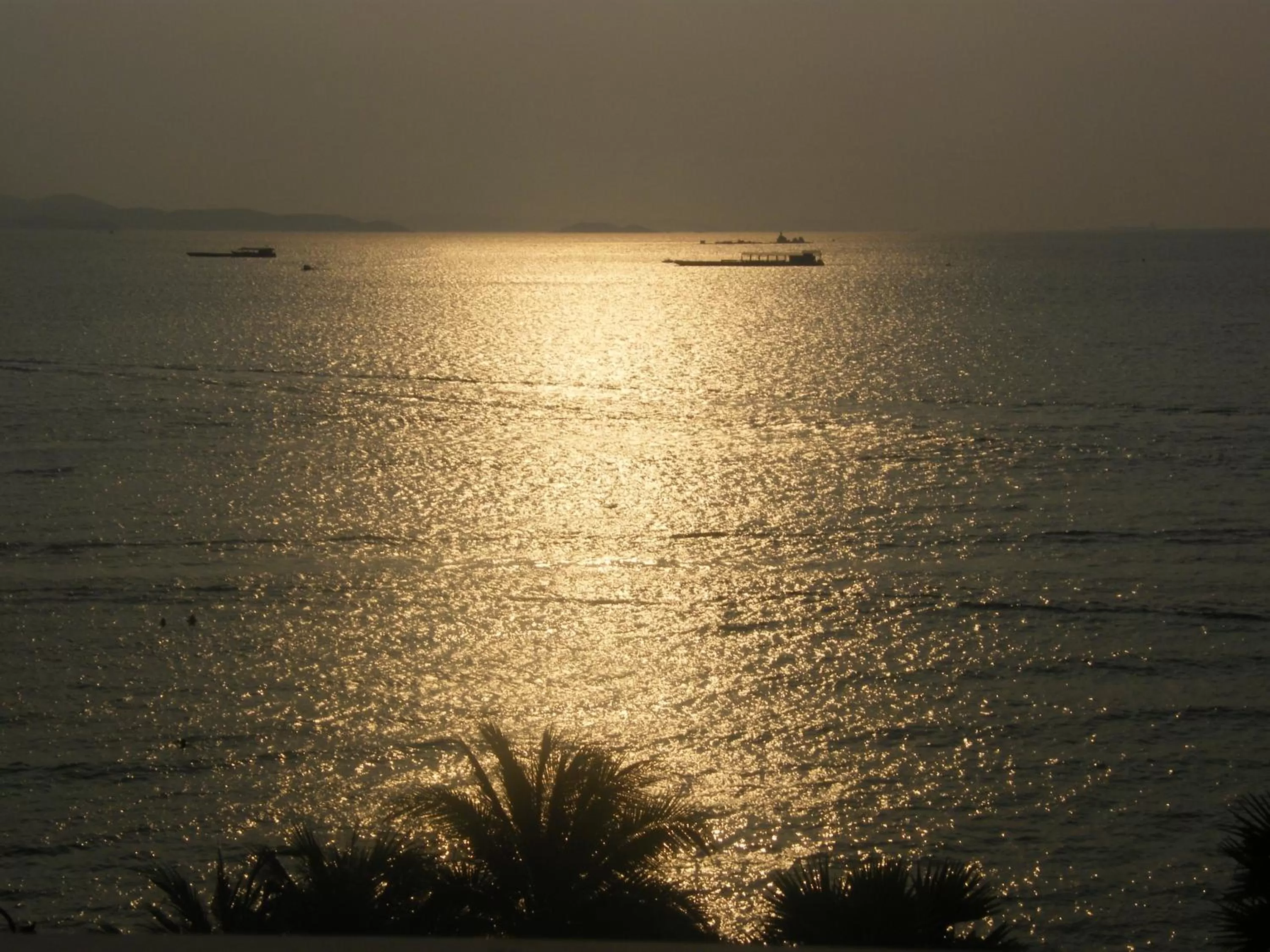 Beach in The Beach Front Resort, Pattaya