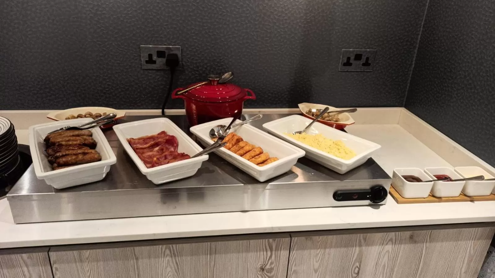 Breakfast in Commodore Hotel