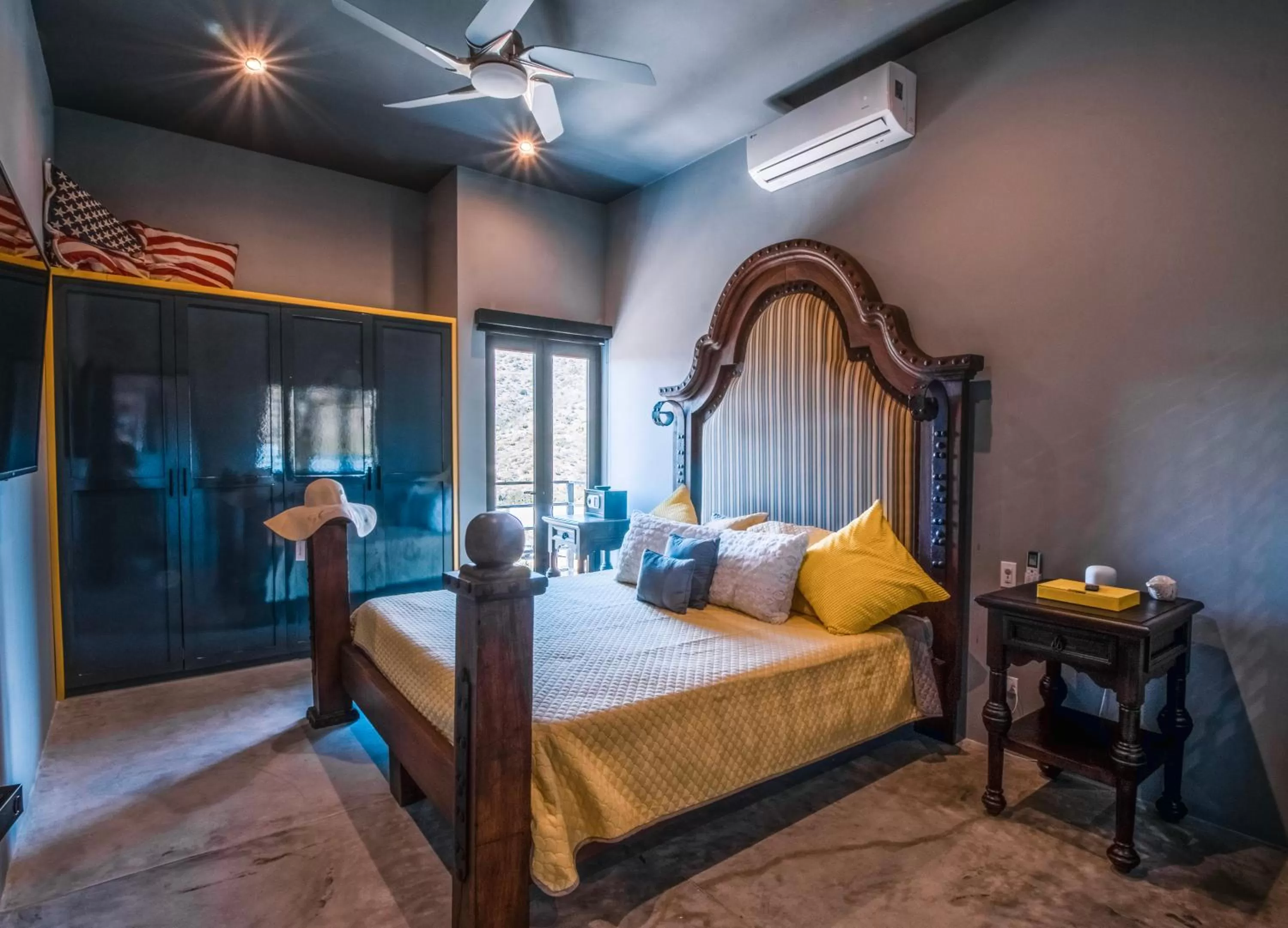 Bed in Cerritos Surf Residences