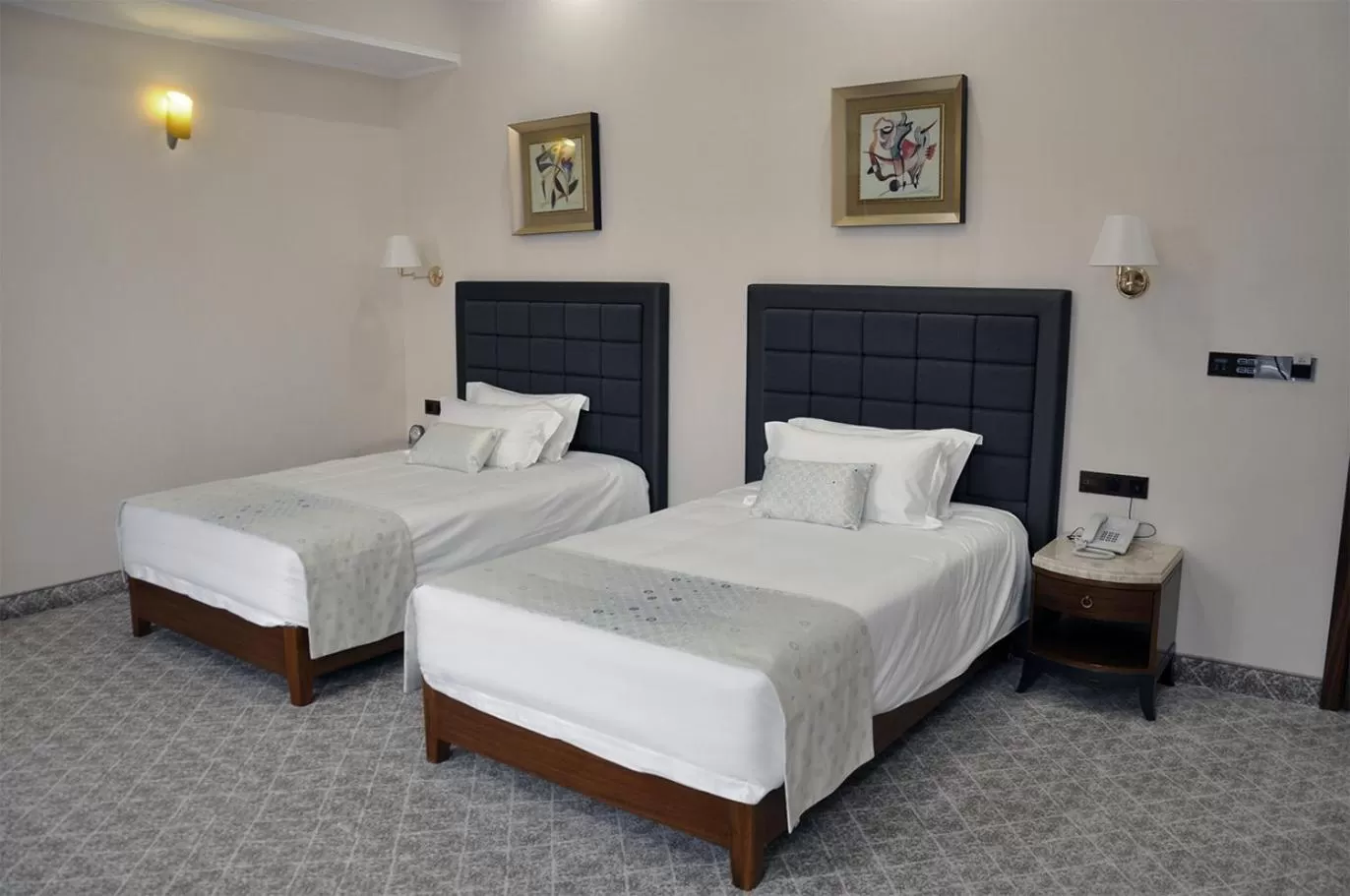 Bed in Parliament Palace Hotel