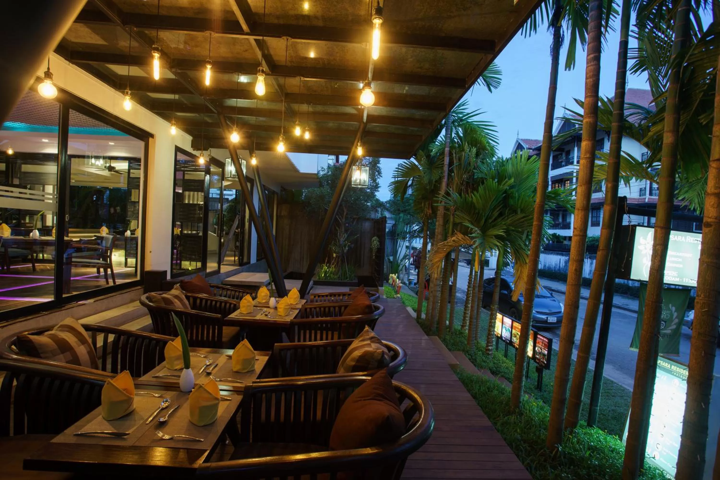 Restaurant/places to eat in Apsara Residence Hotel