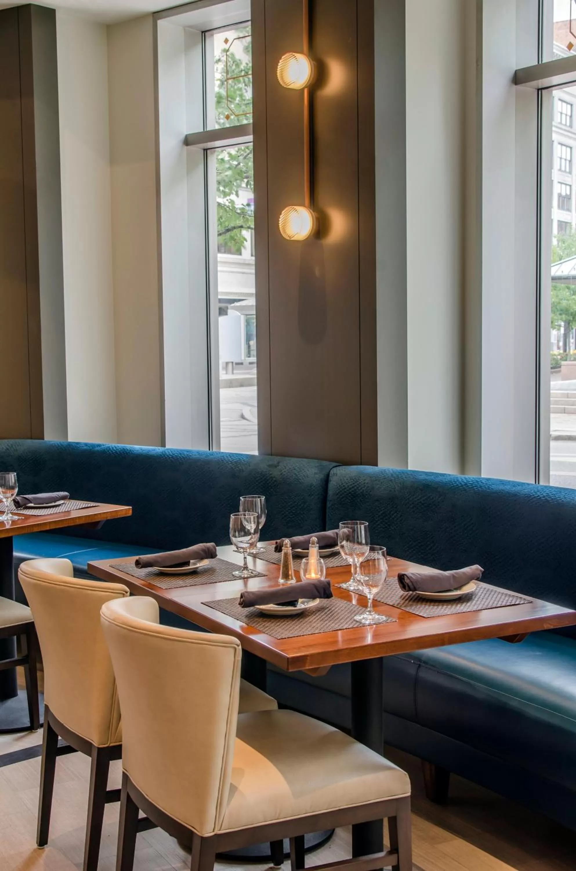 Restaurant/places to eat in Crowne Plaza Cleveland at Playhouse Square by IHG