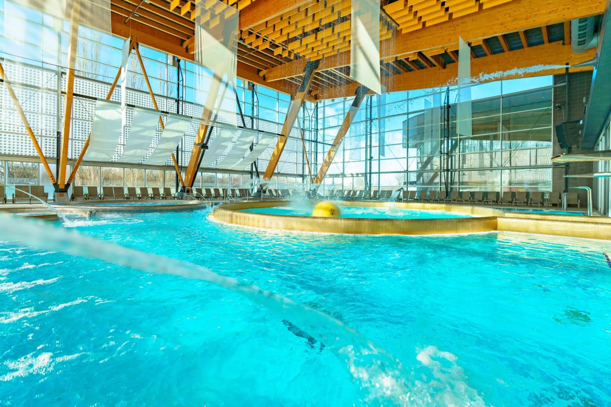 Swimming pool in Hotel AquaCity Mountain View