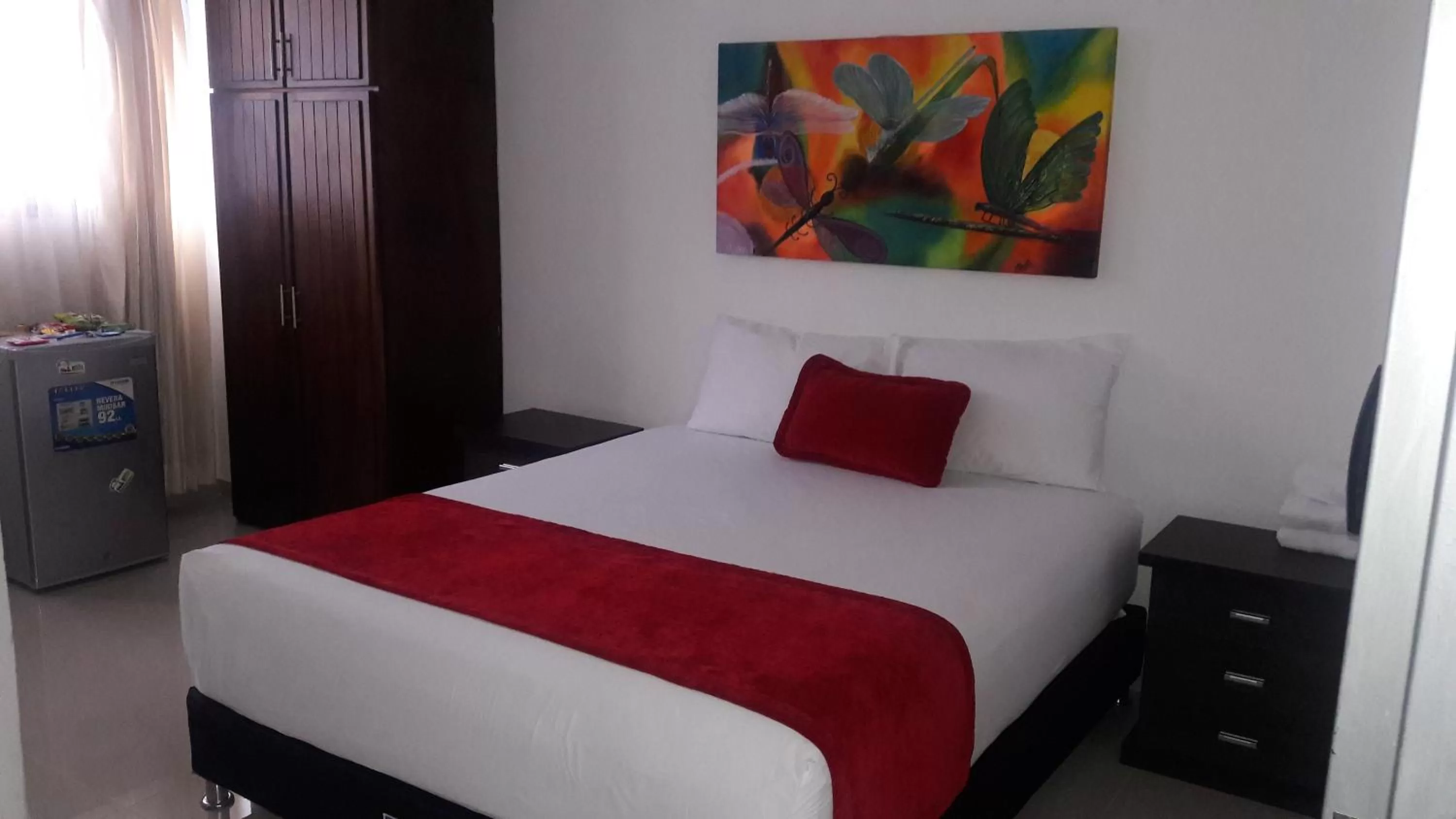 Bedroom, Bed in Hotel Cafe Plaza