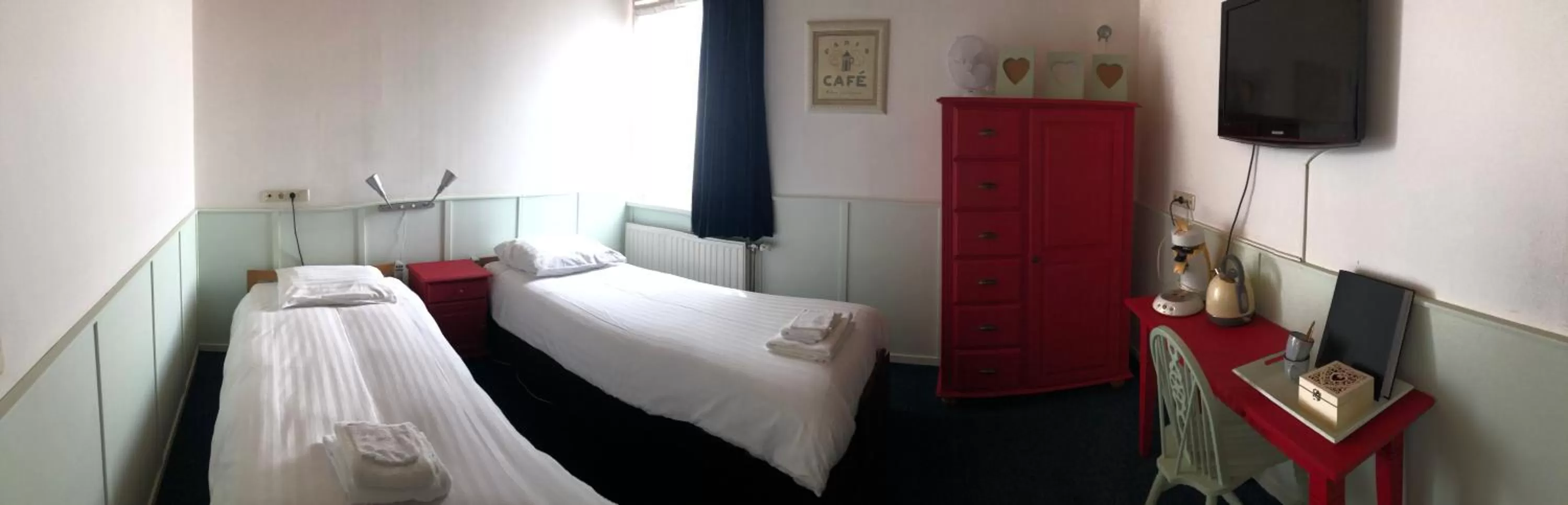 Bed in Hotel Verhoeven