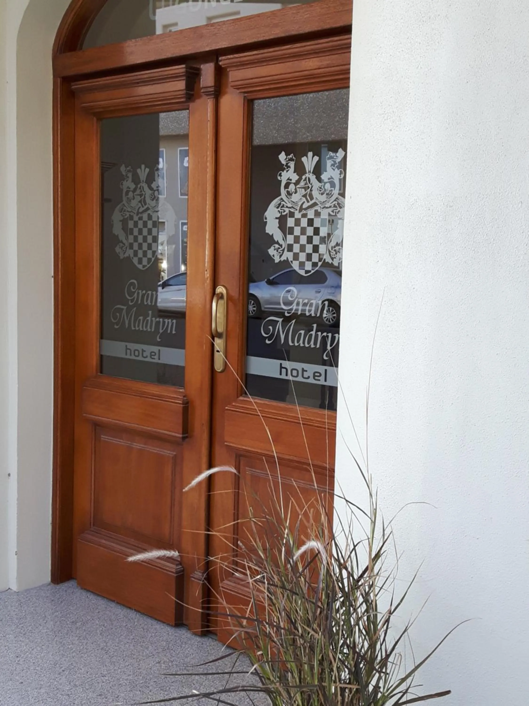 Facade/entrance in Hotel Gran Madryn