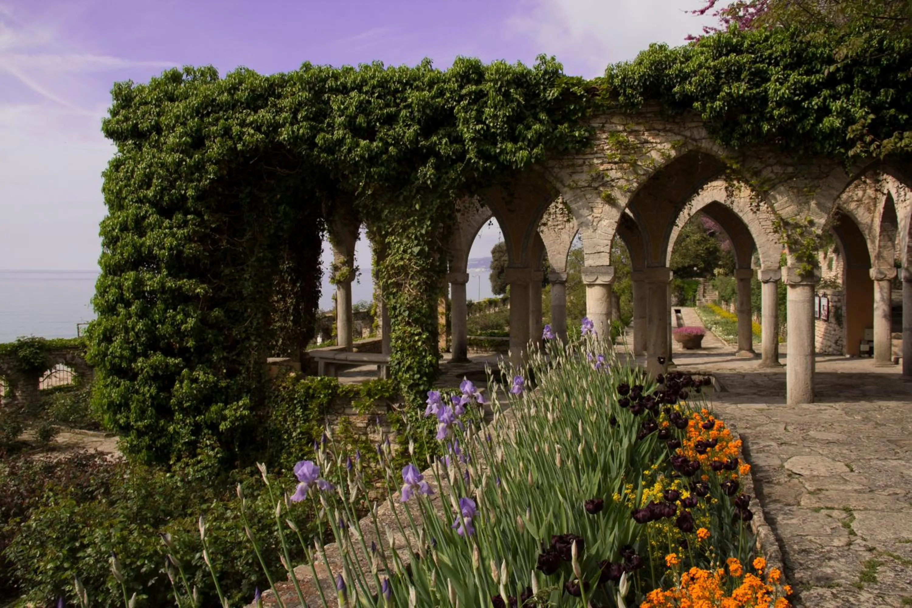 Nearby landmark in White Rock Castle Suite Hotel & SPA