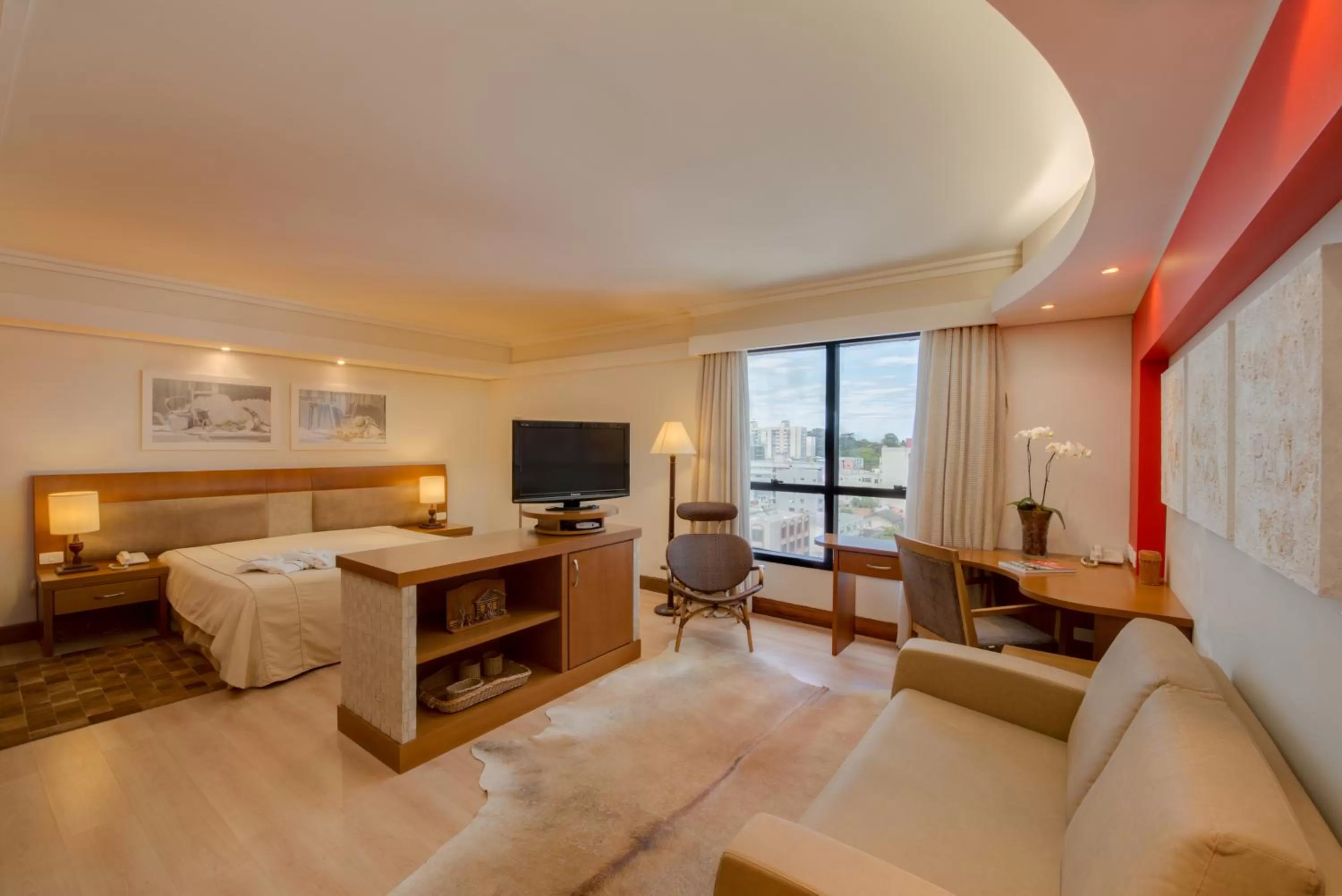 Photo of the whole room, Bed in Blue Tree Towers Caxias do Sul