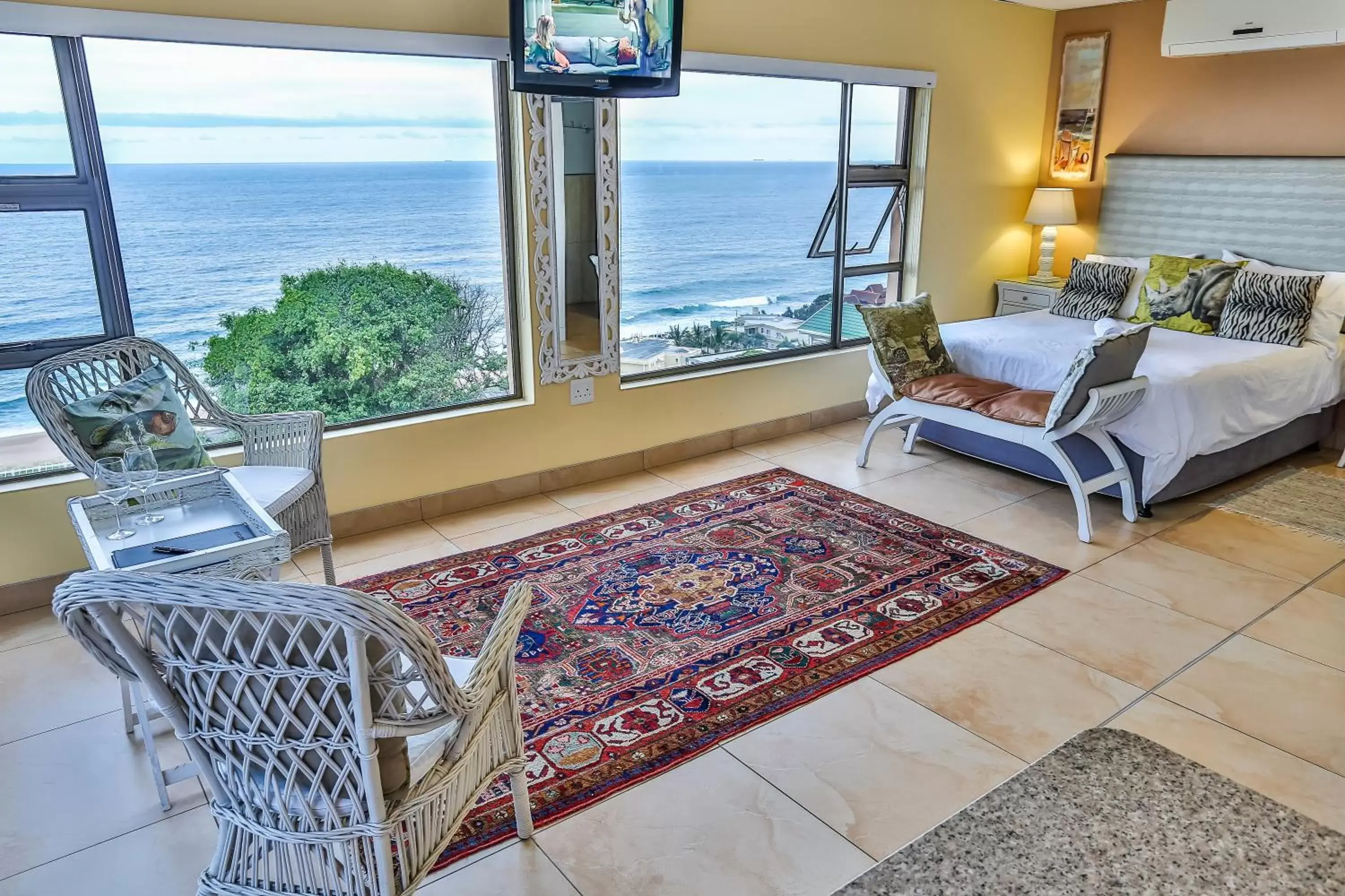 Studio with Ocean View - single occupancy in Zimbali View Eco Guesthouse Studio with Ocean View - single occupancy in Zimbali View Eco Guesthouse