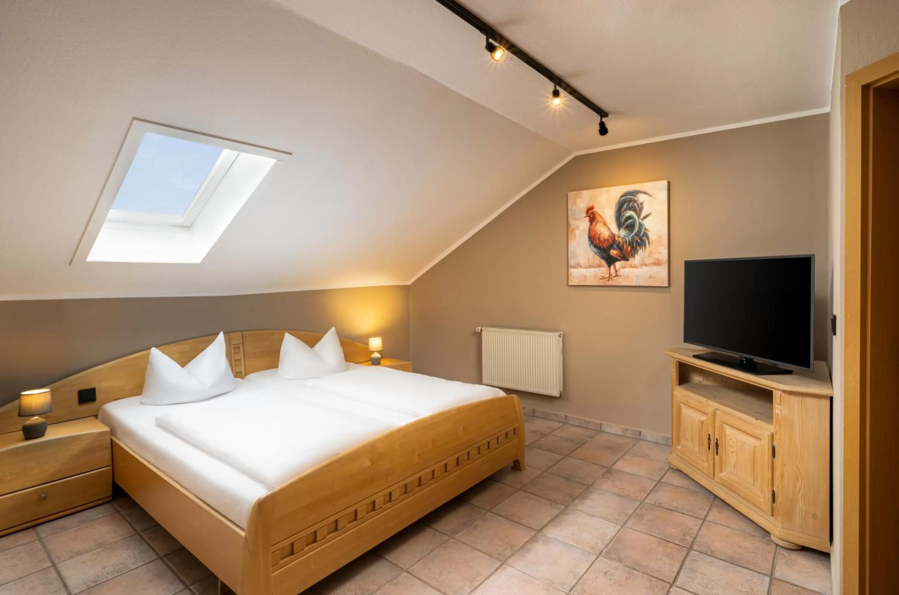 Photo of the whole room, Bed in Arthotel ANA Goggl