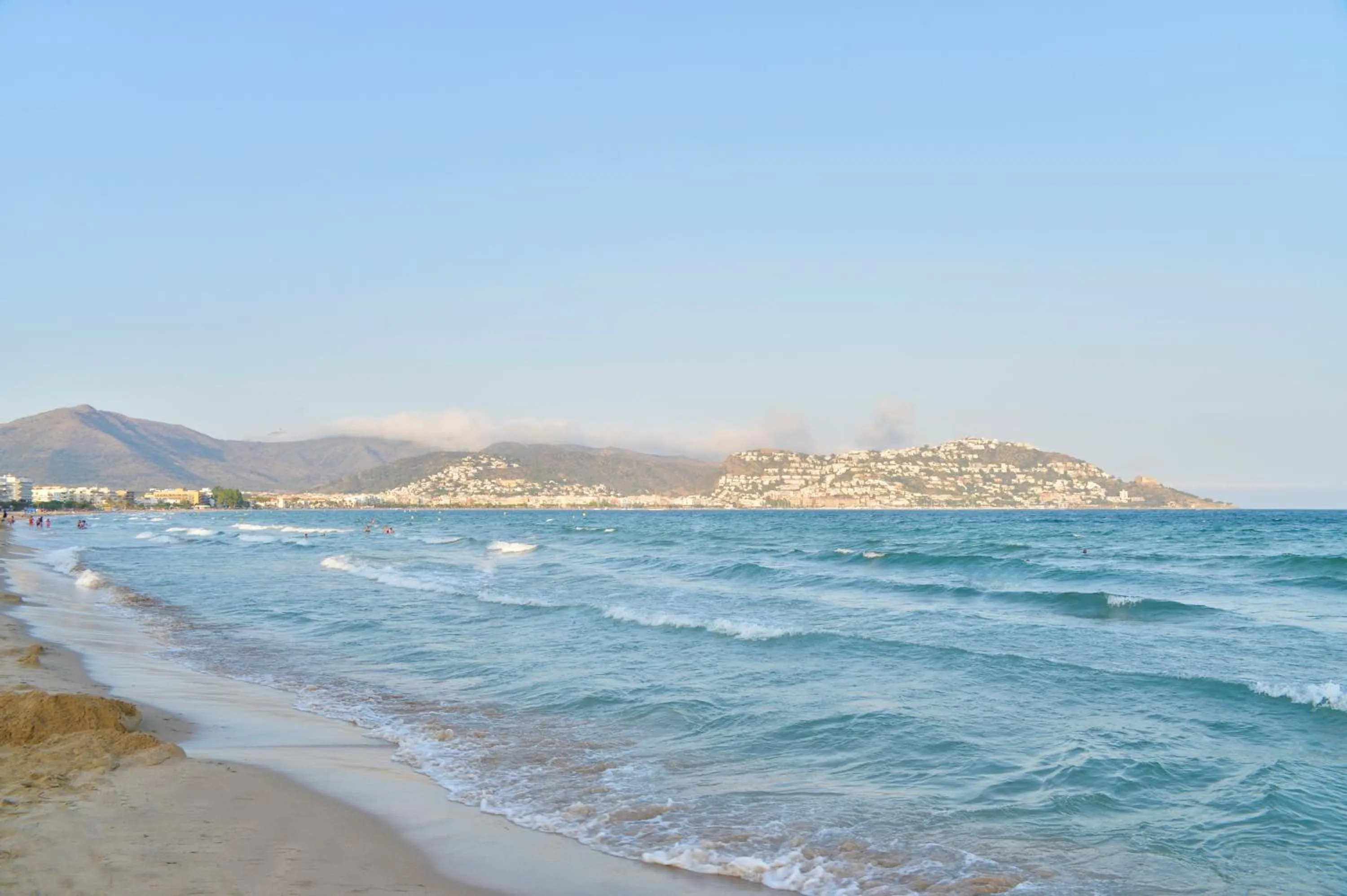 Beach in Hotel Monterrey Roses by Pierre & Vacances