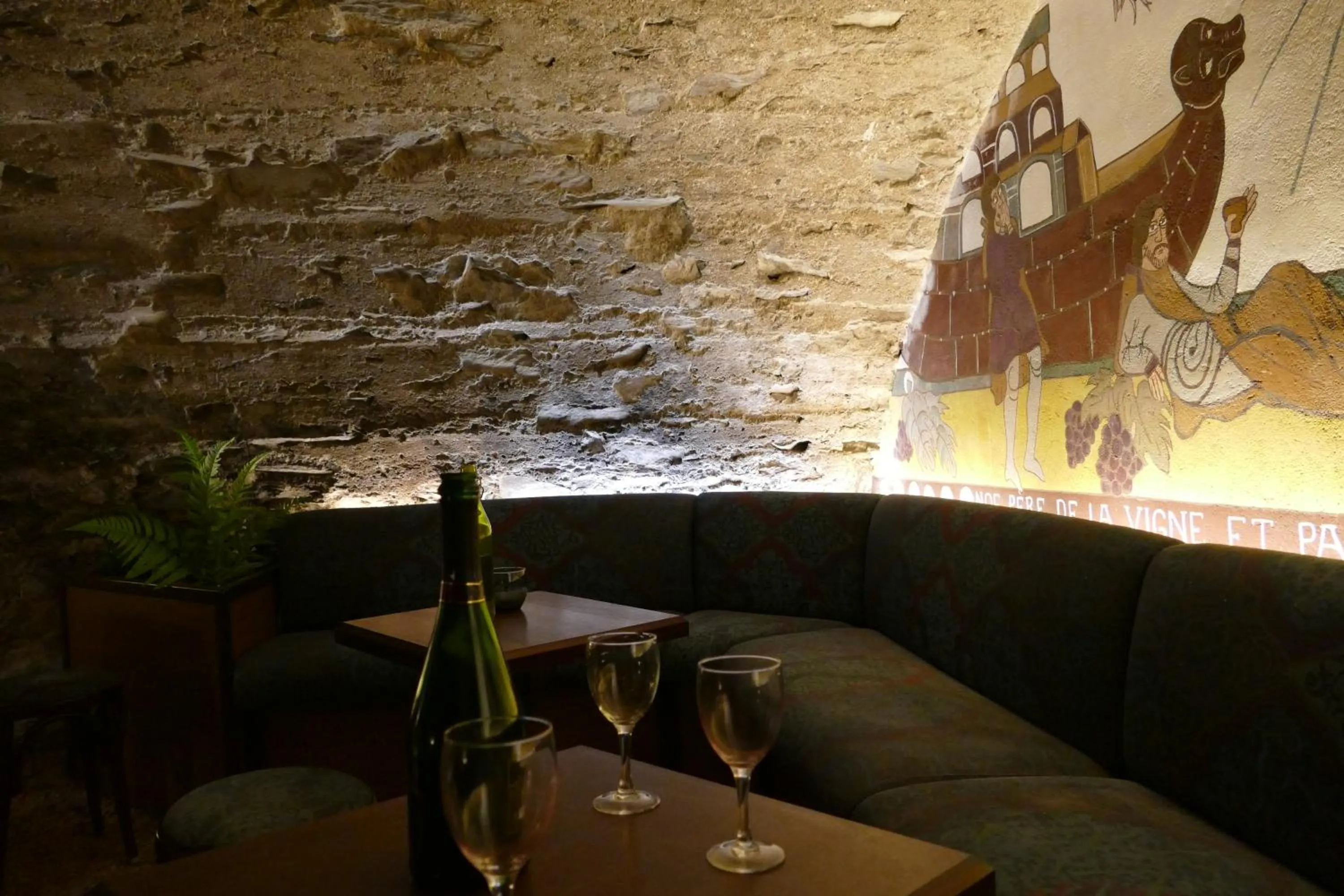 Decorative detail in Logis Hotels Le Champalud Restaurant La Citadelle