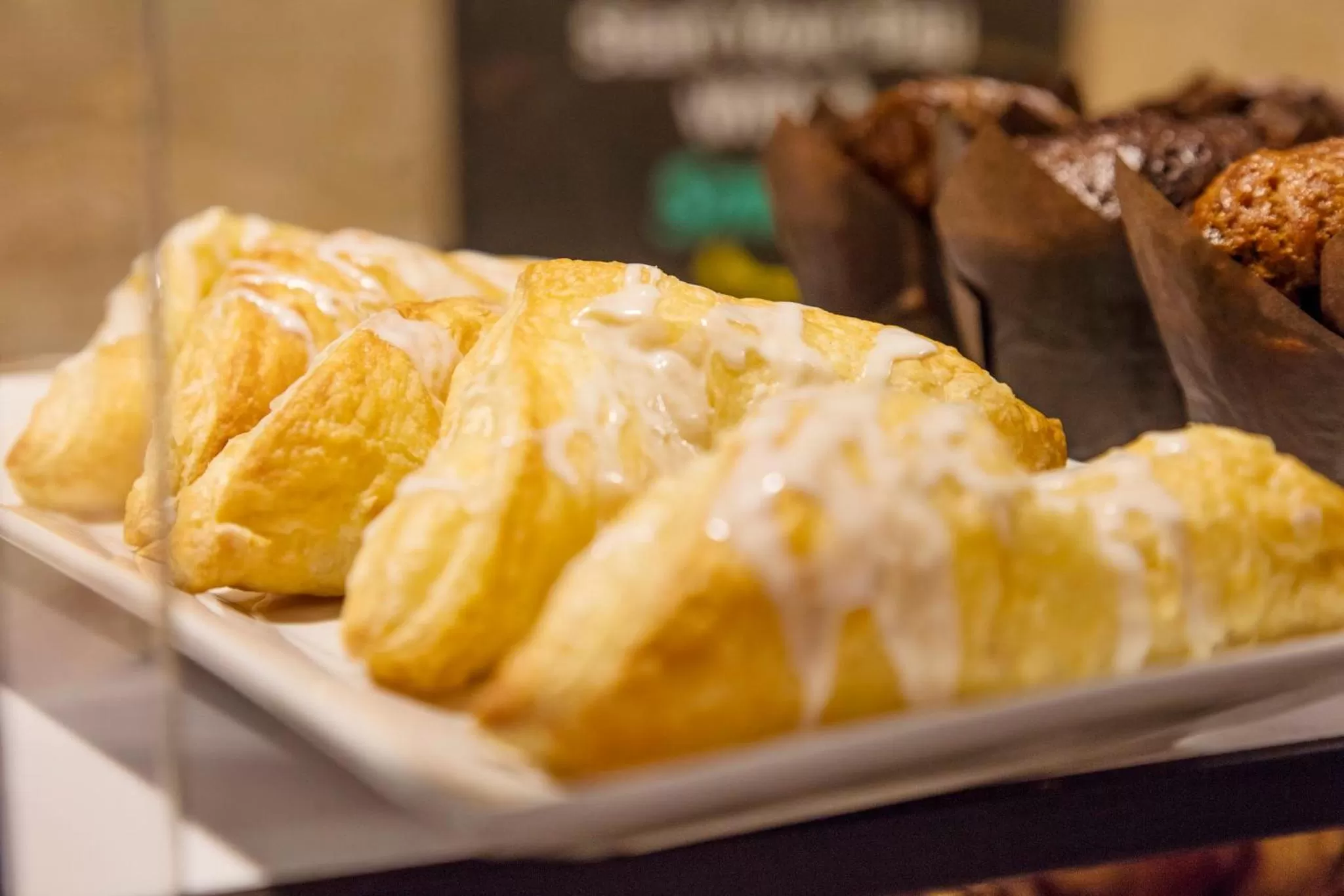 Restaurant/places to eat in Holiday Inn Austin Midtown by IHG