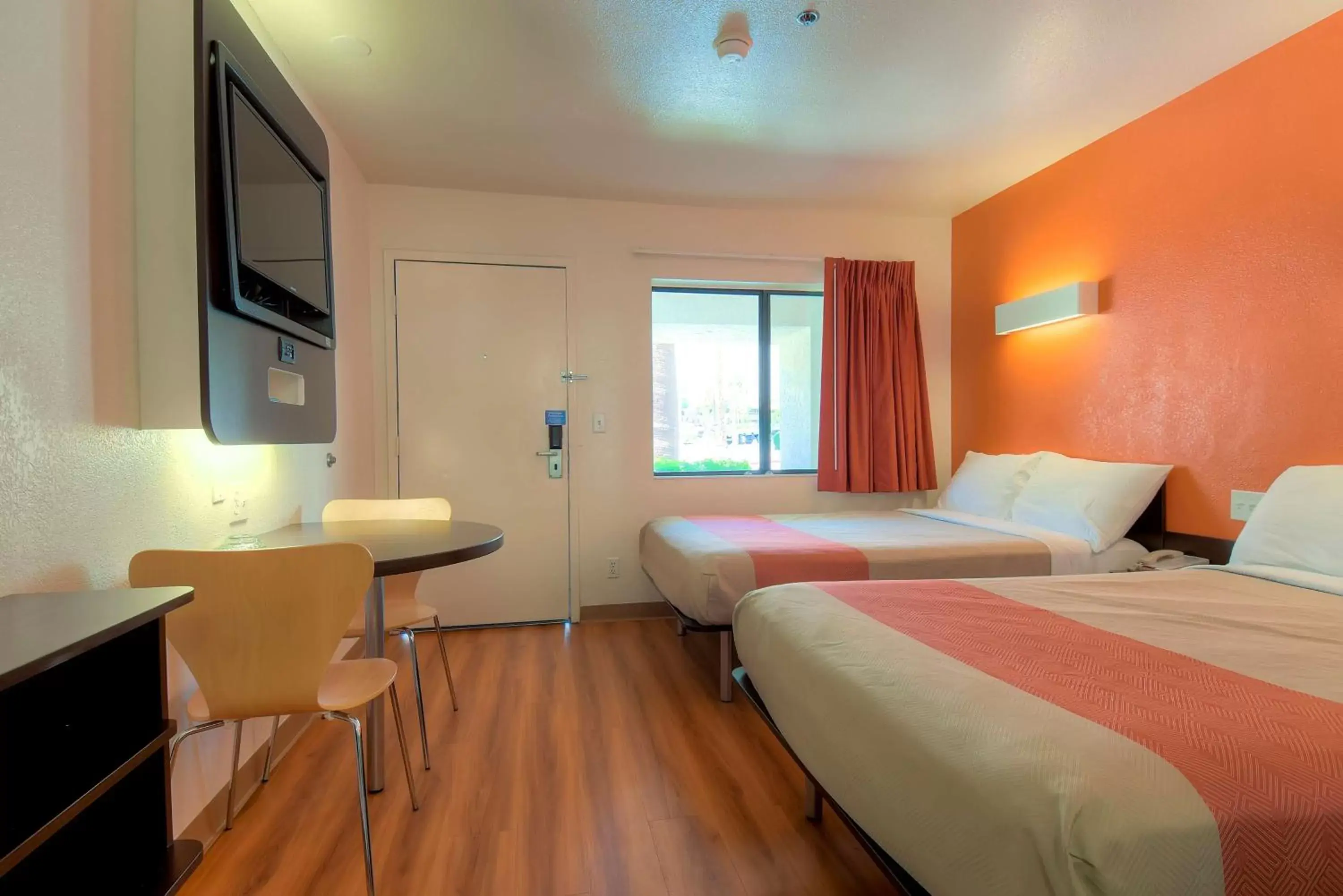 Premium Quadruple Room in Motel 6-Palm Springs, CA - Downtown Premium Quadruple Room in Motel 6-Palm Springs, CA - Downtown