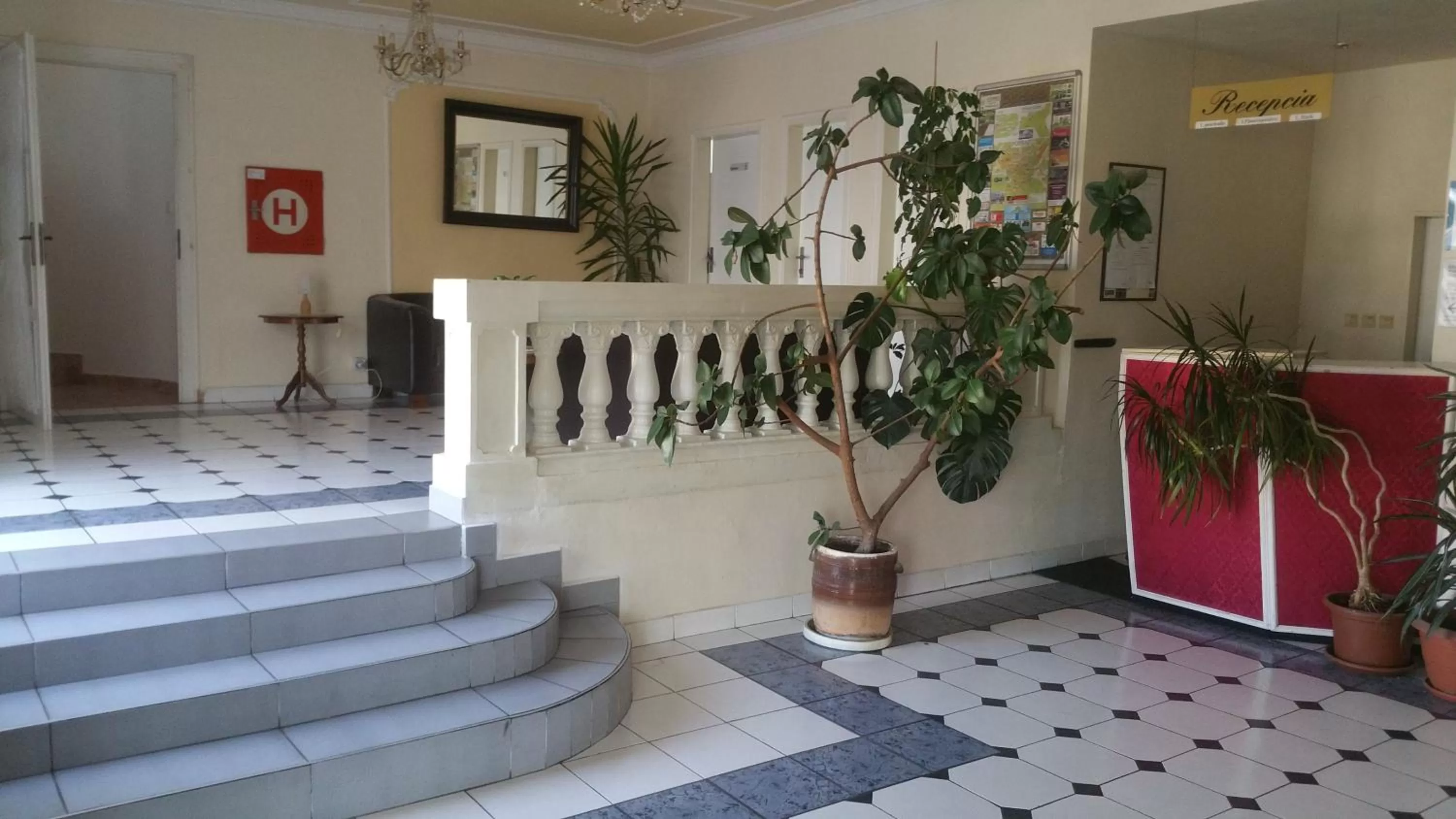 Property building, Lobby/Reception in Pension Velický Zámoček